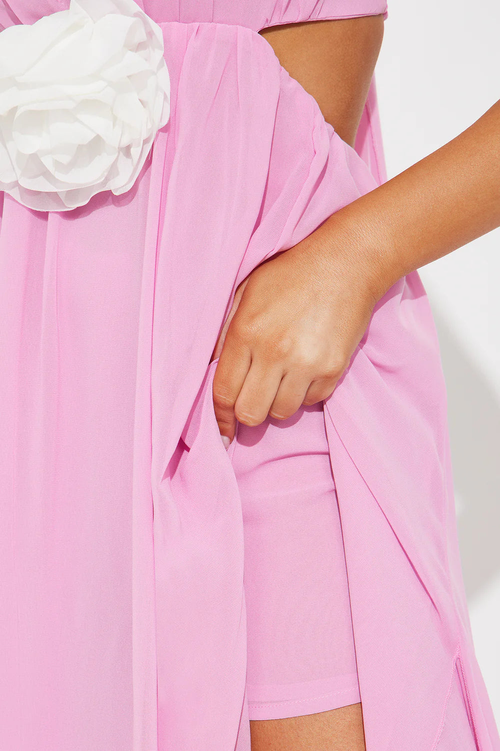 V-NECK CUTOUT HALTER CHIFFON MAXI DRESS FOR PARTY