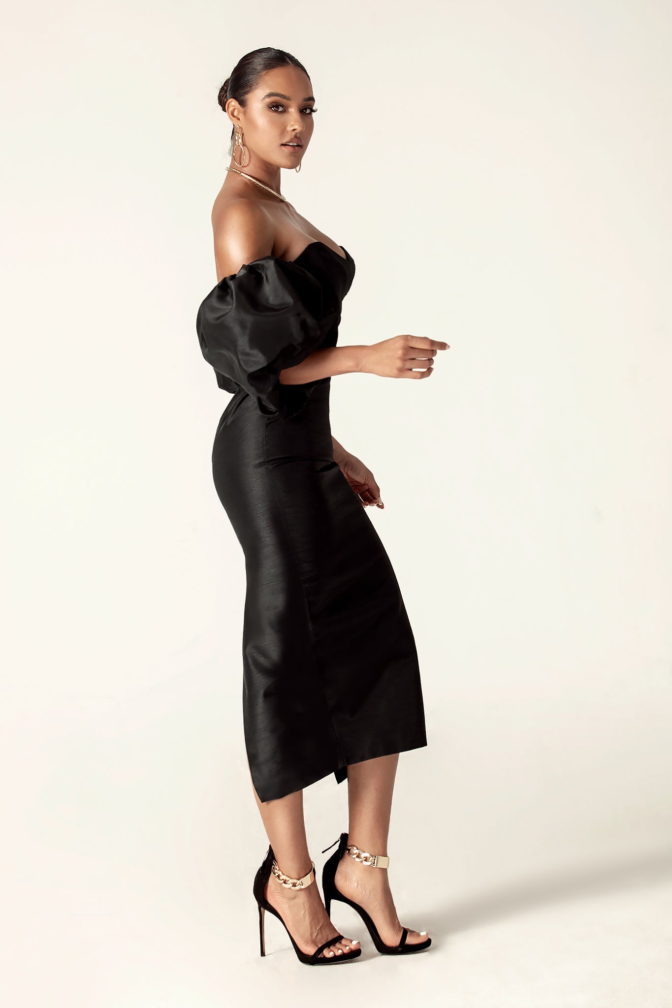 TIFFANY BLACK PUFF SLEEVE MAXI DRESS, DUPIONI SILHOUETTE