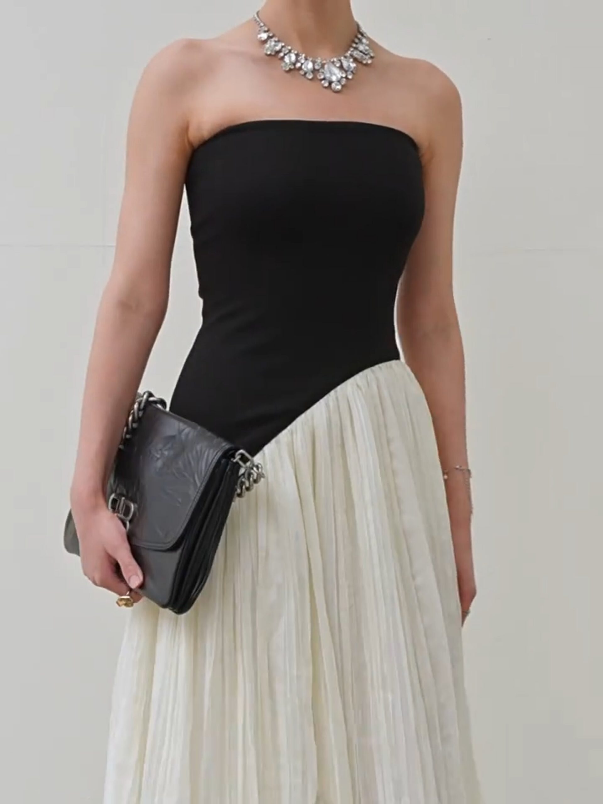 BLACK WHITE CONTRAST TUBE MAXI DRESS