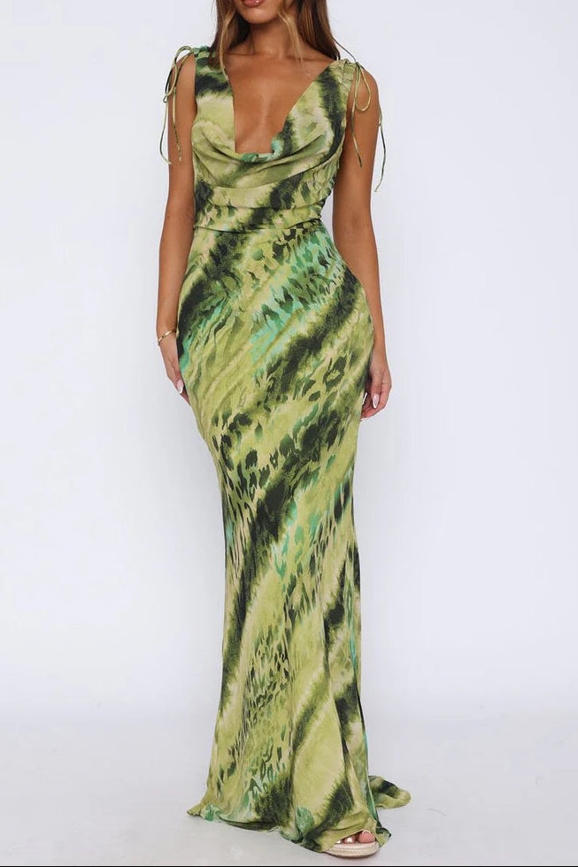 CHARLOTTE V-NECK FLORAL PRINT MAXI DRESS IN GREEN