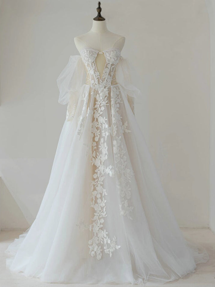 055eb961bd9164b5c3b4fa1d40d8c200 LIGHT CHAMPAGNE A-LINE LACE TULLE PROM GOWN