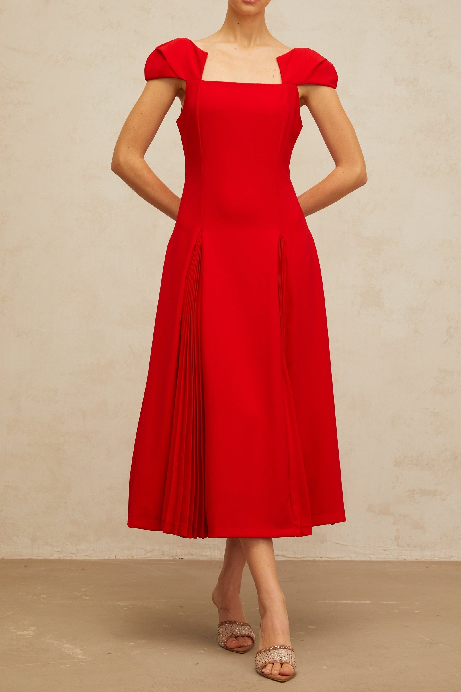 GERVAISE RED PLEATED-DETAIL FLARED MIDI DRESS
