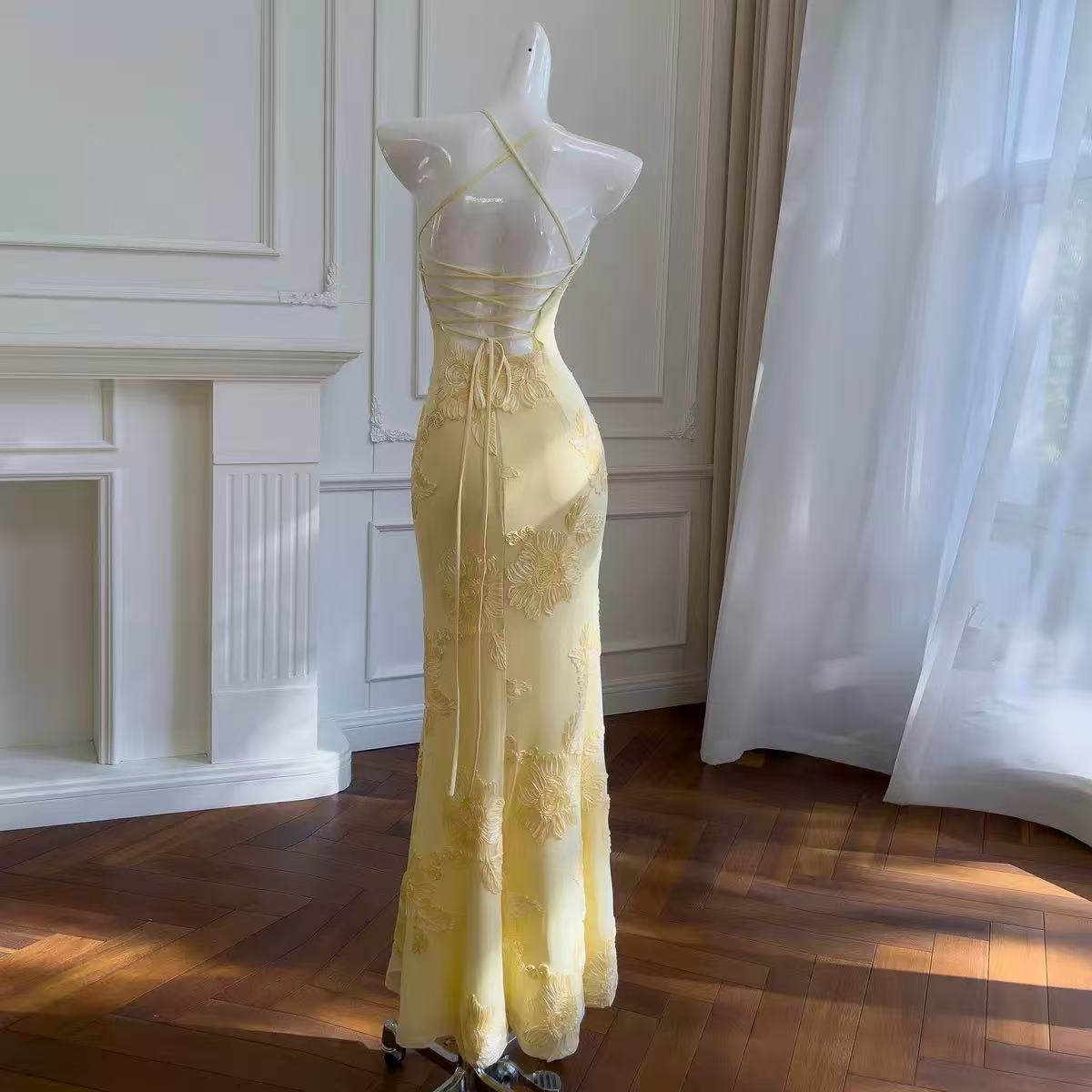 NEFERTITI MAXI DRESS LEMON - ELEGANT SUMMER SILHOUETTE