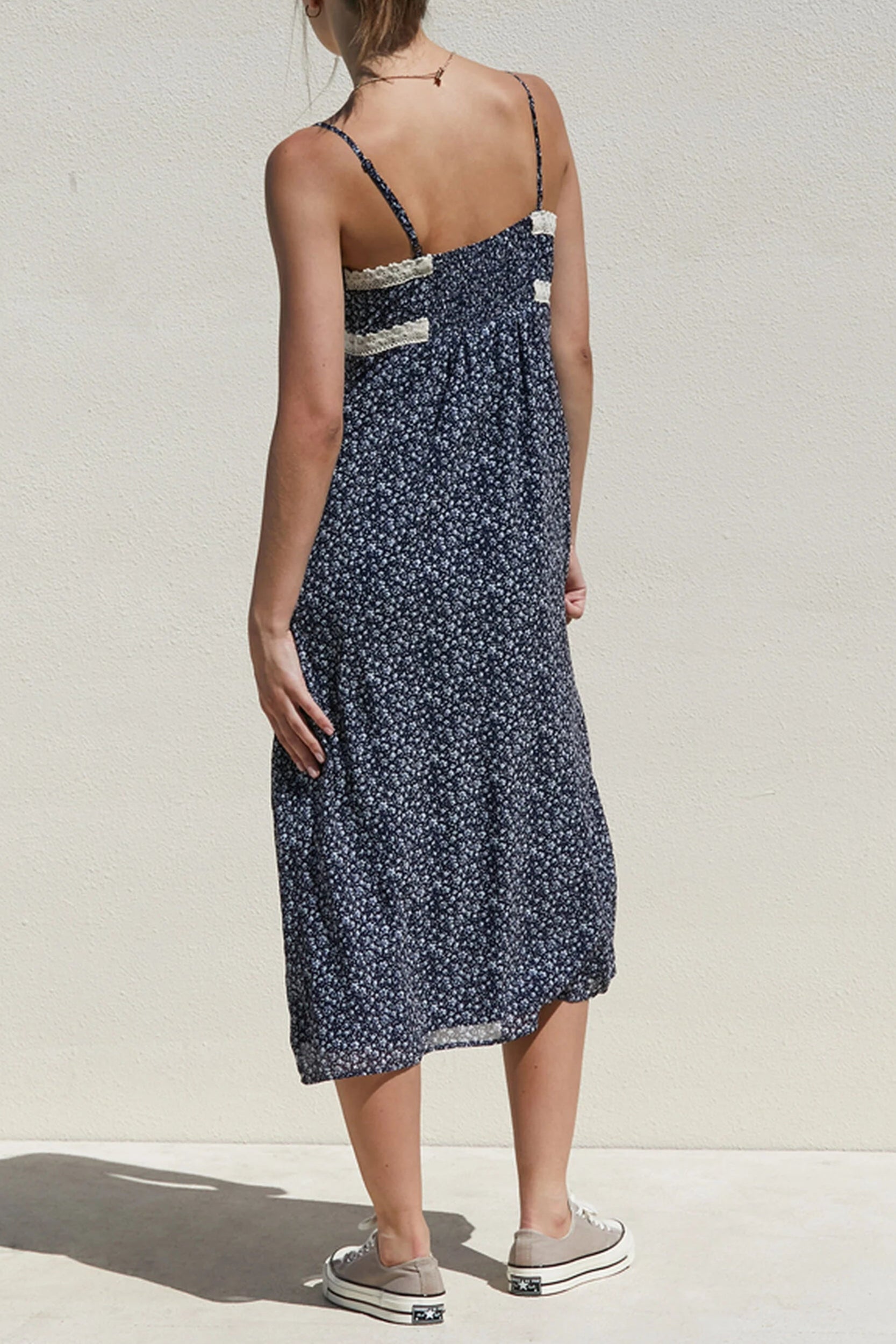 V-NECK FLORAL LACE MIDI DRESS, NAVY