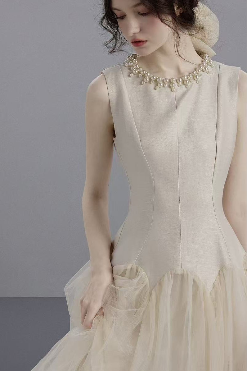 SLEEVELESS IVOIRE MIDI DRESS, TULLE SKIRT, PEARL COLLAR