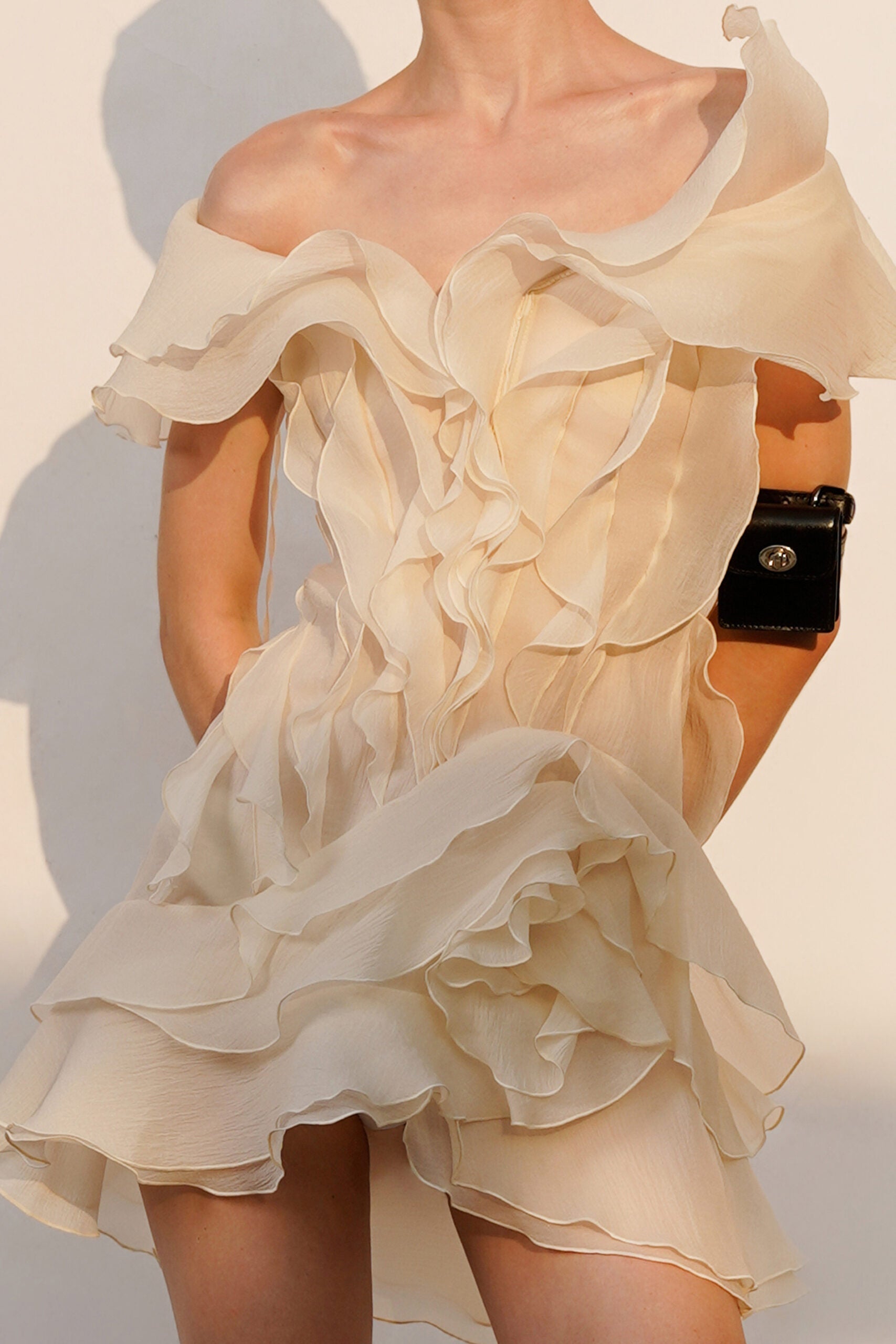 THEIA STRAPLESS RUFFLE MINI DRESS, BEIGE