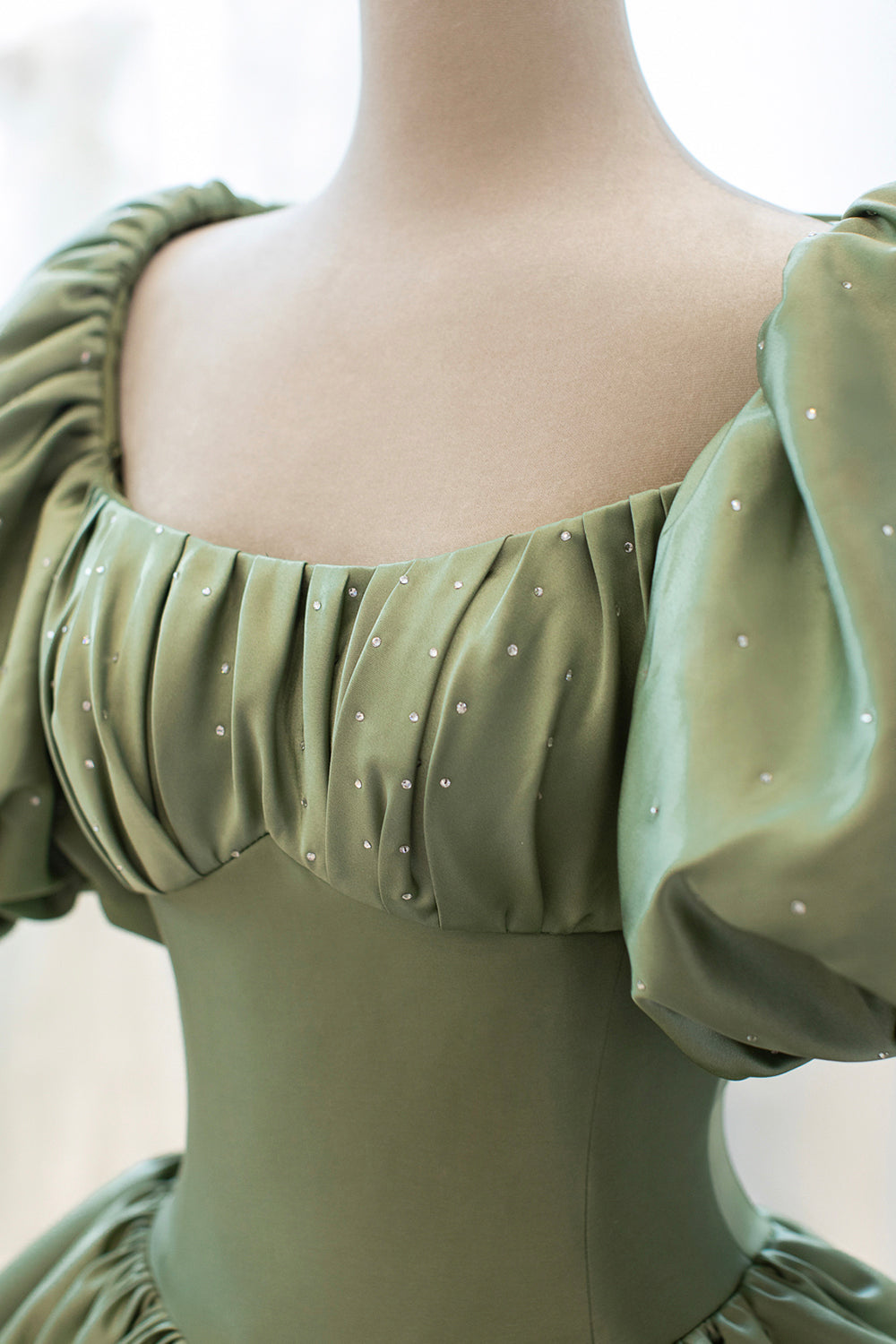 GREEN SATIN PUFF SLEEVE PROM DRESS