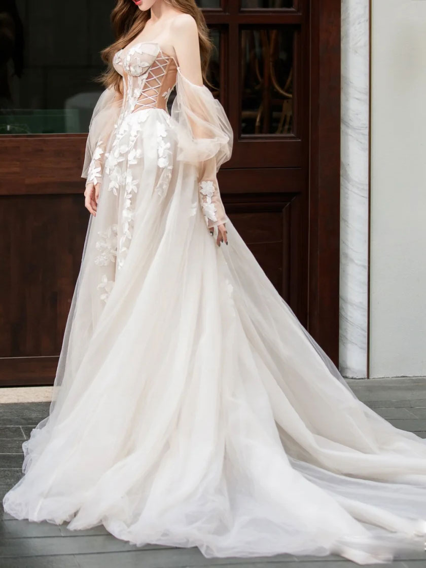 LIGHT CHAMPAGNE A-LINE LACE TULLE PROM GOWN