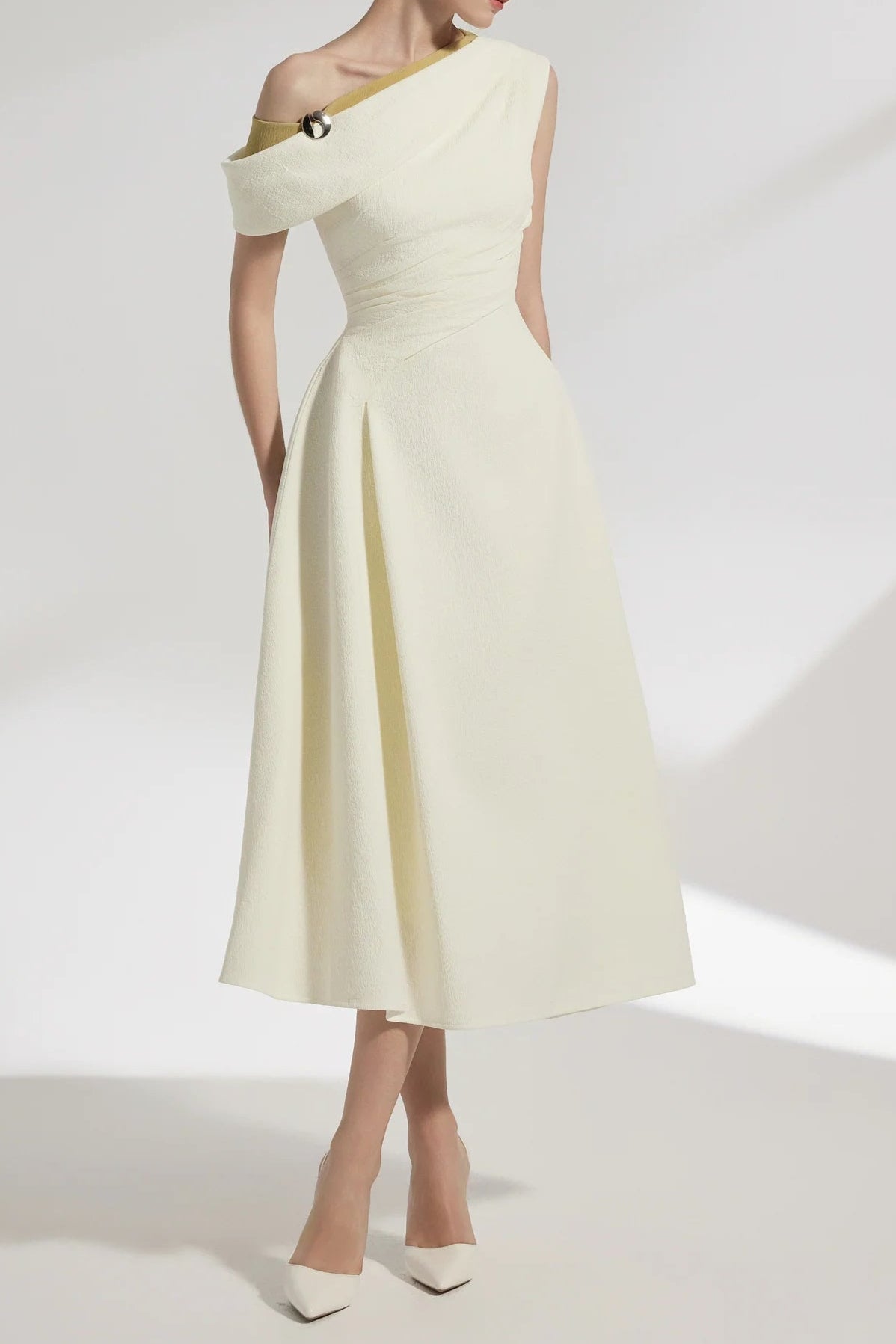 11_30daa295-8b4e-44b0-9764-4968518b2f9b_1512x_1 LUCY ONE-SHOULDER A-LINE MIDI WHITE DRESS