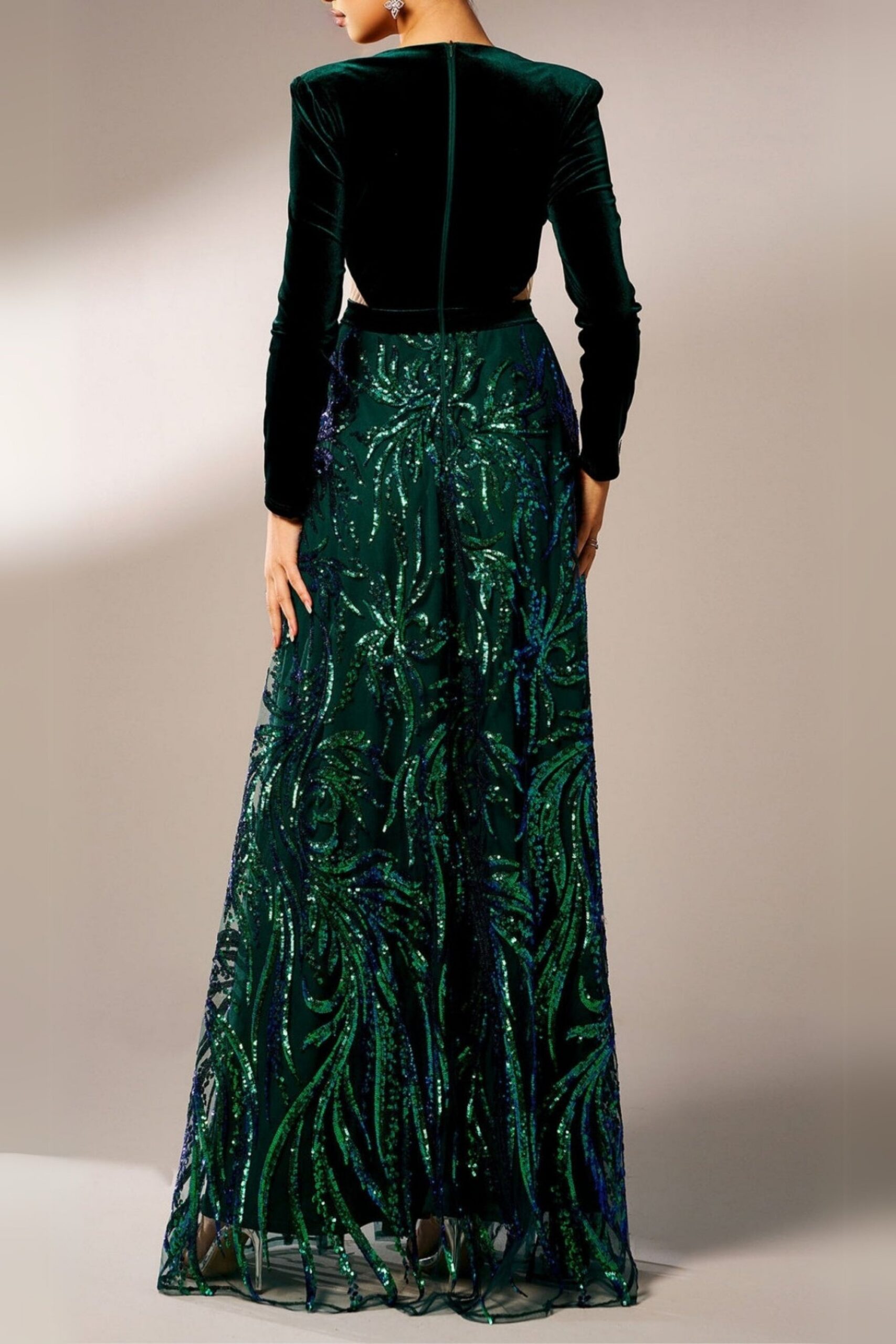 SEQUIN HIGH SLIT LONG SLEEVE MAXI DRESS IN GREEN