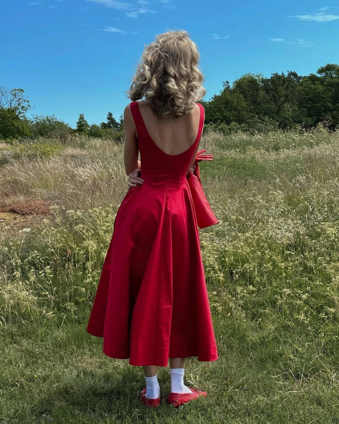 STRETCH COTTON SATEEN MIDI DRESS RED