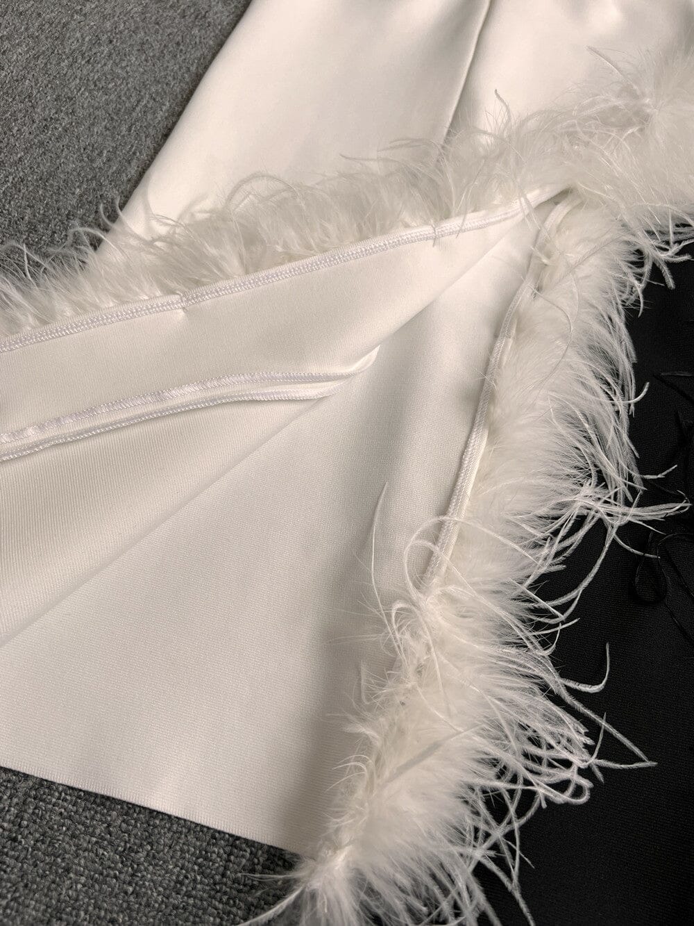 STRAPLESS FEATHER MIDI DRESS, WHITE WEDDING PARTY