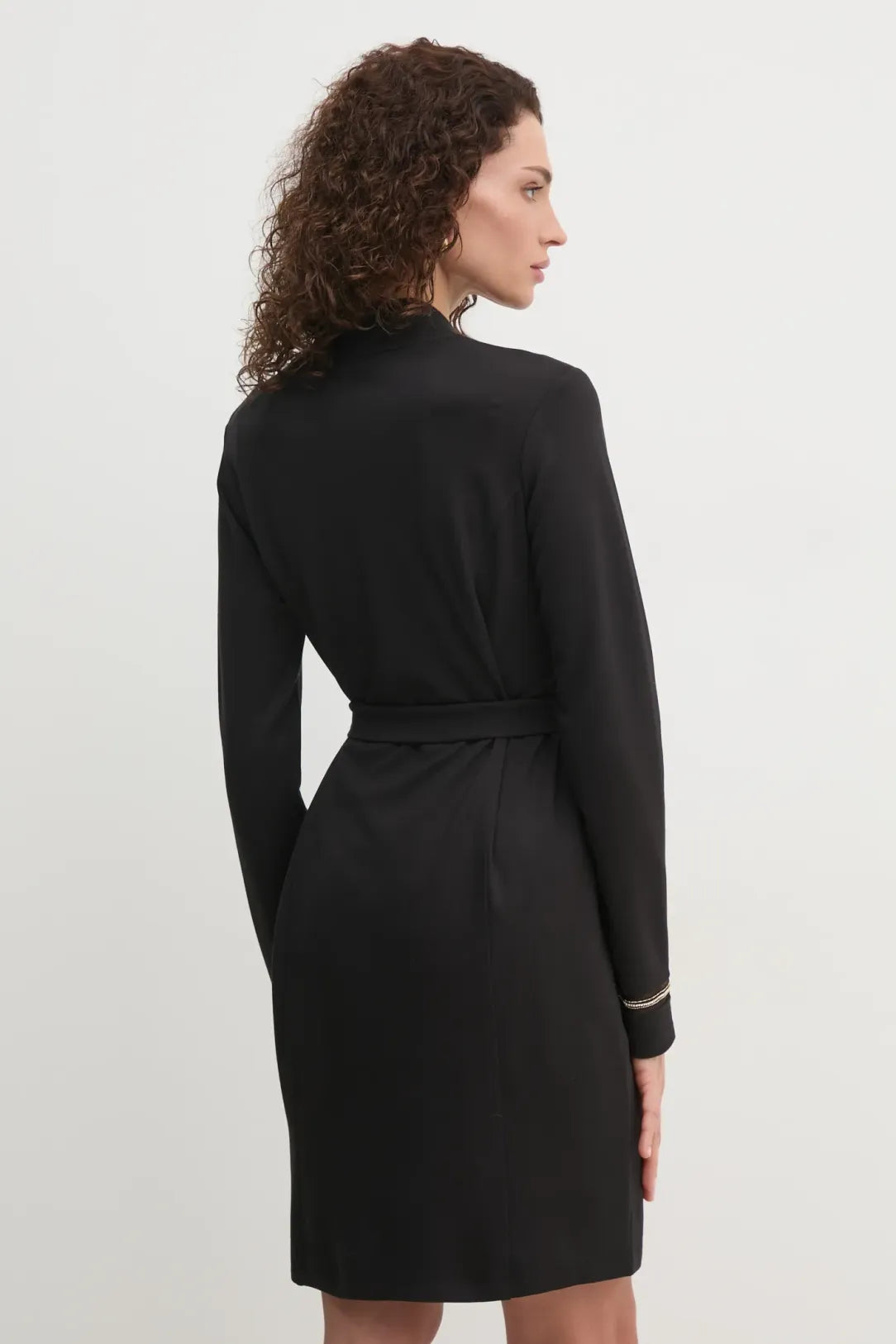 RIBBED V-NECK MINI BLACK DRESS FOR PARTY