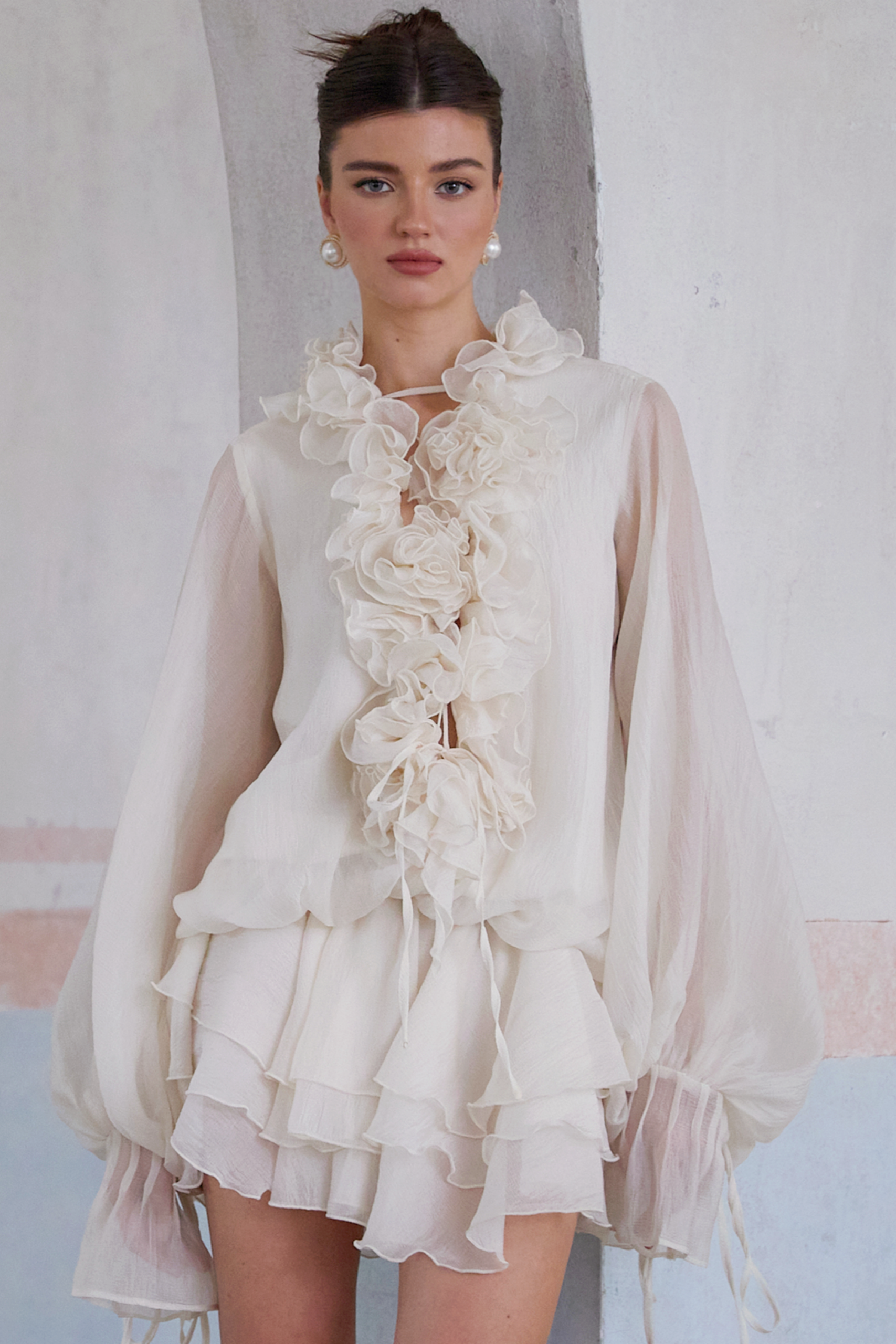 ZÉPHYRINE FLORAL APPLIQUÉ TIERED MINI DRESS NEUTRAL PARTY