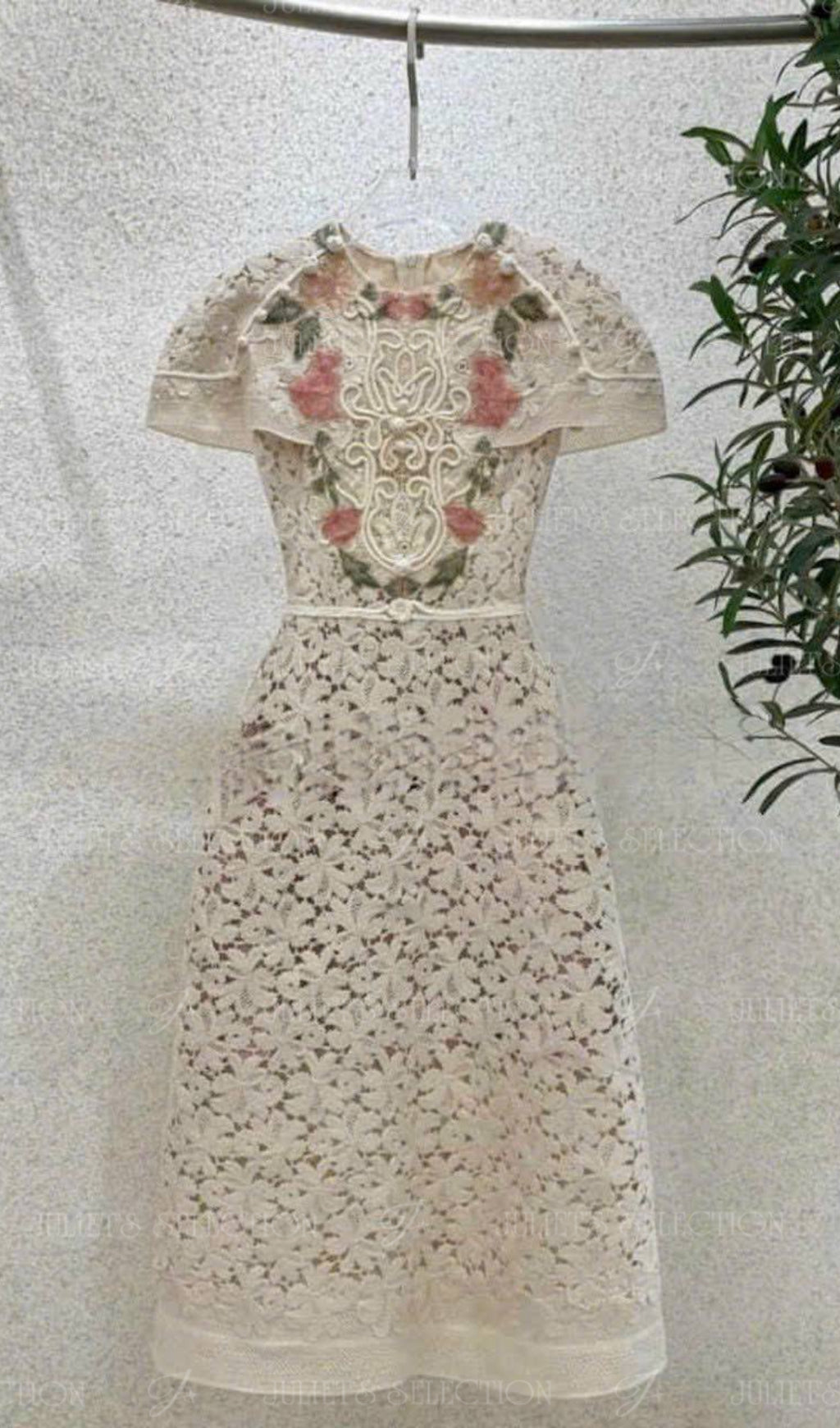 SERAPHIC FLORAL A-LINE DREAM DRESS