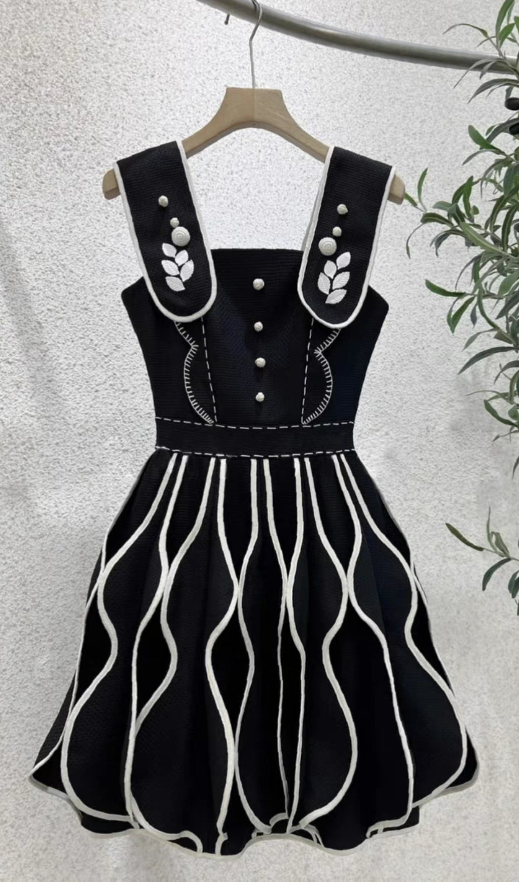 3D FLOWER BUD MINI DRESS BLACK COCKTAIL