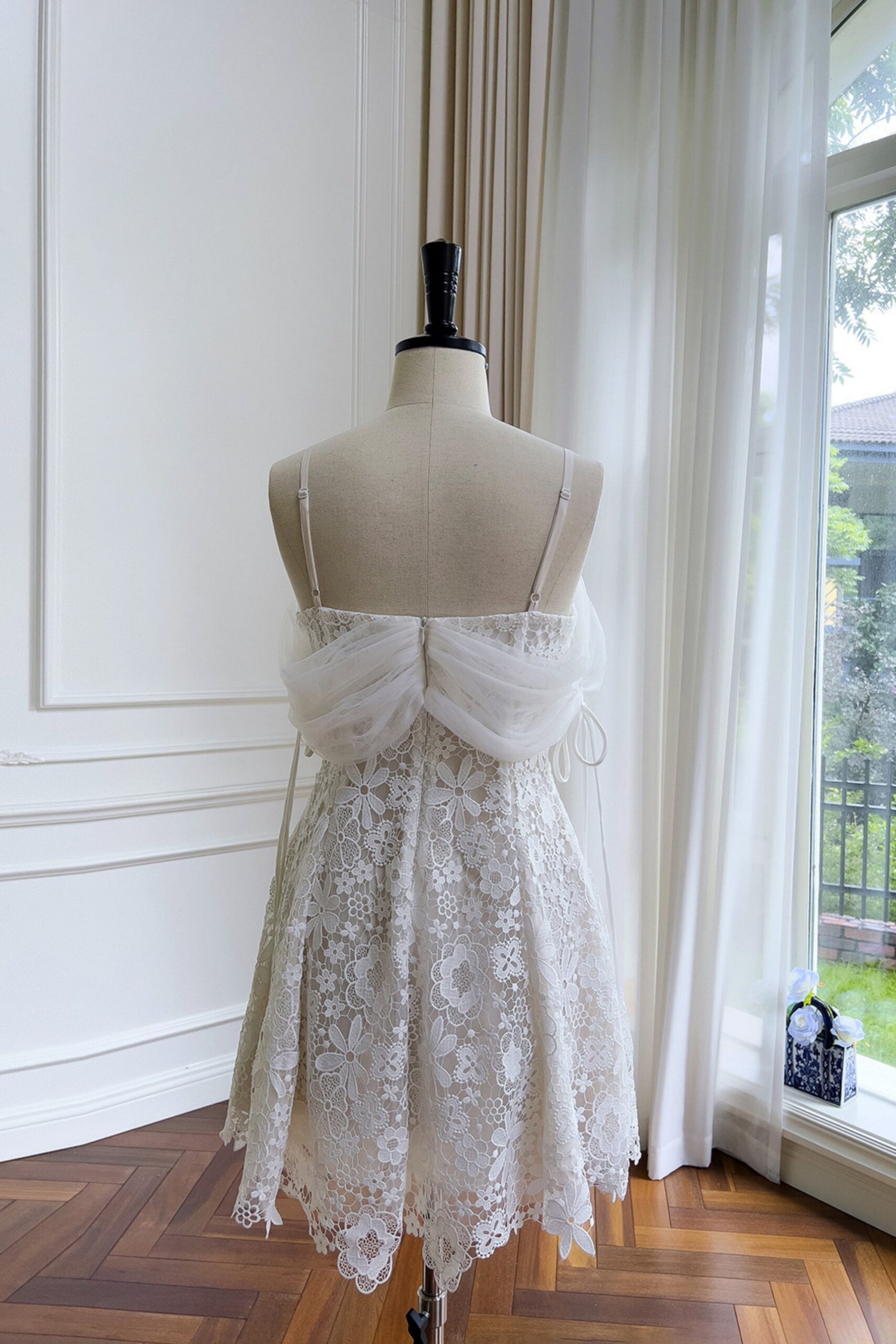 LACE FLOWER WHITE MINI DRESS FOR WEDDING PARTY