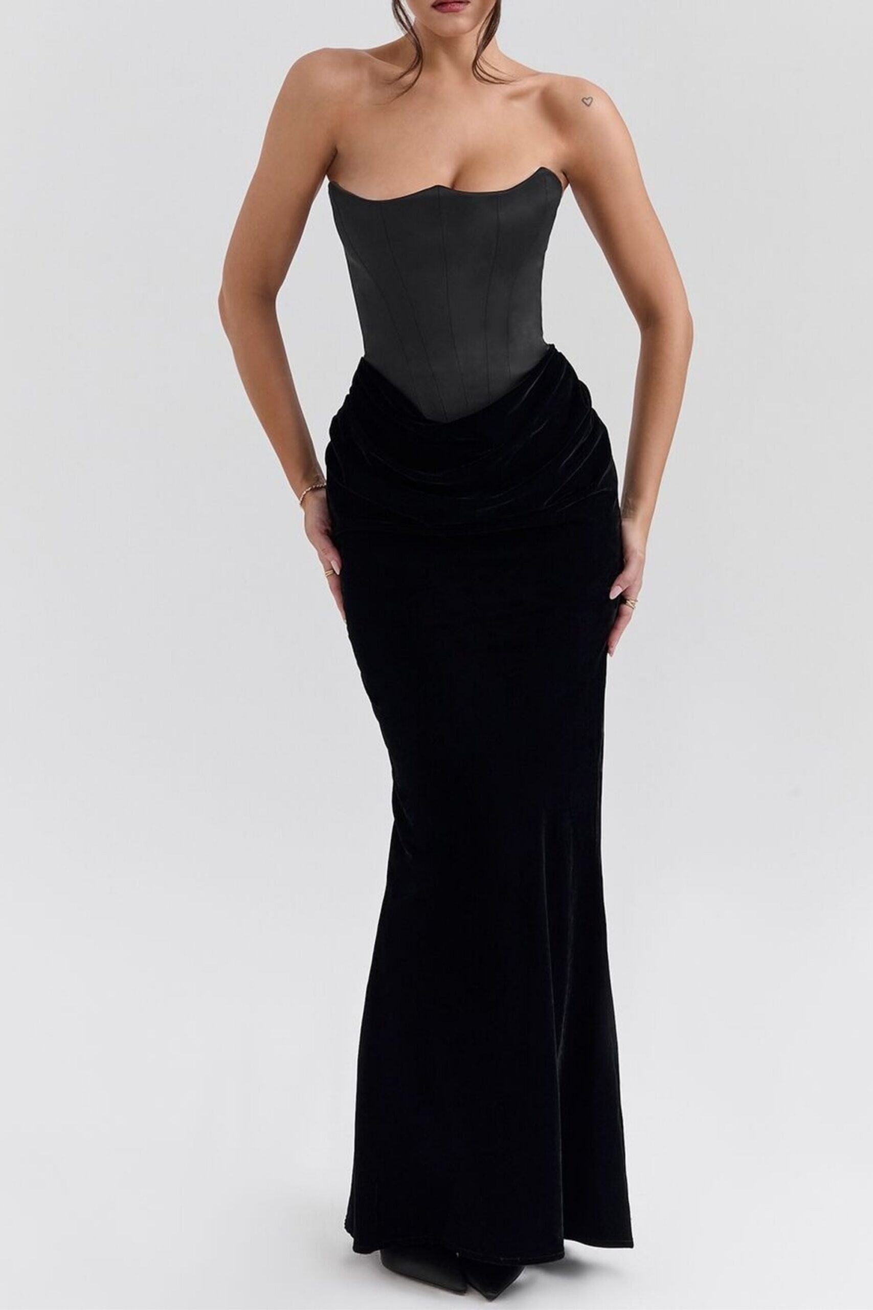 1_e6fa7cec-334d-43b6-9cf1-ef25b5329a3a STRAPLESS BLACK CORSET MAXI DRESS FOR EVENING