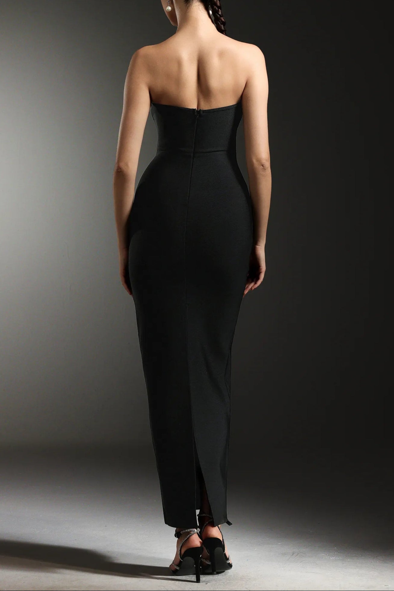 GINA BLACK STRAPLESS V-NECK BANDAGE MAXI DRESS