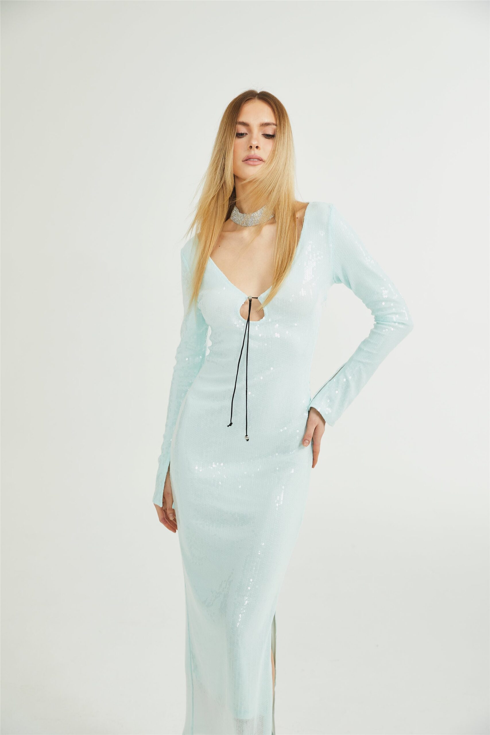 ROSALIE BLUE EMBELLISHED V-NECK COCKTAIL DRESS