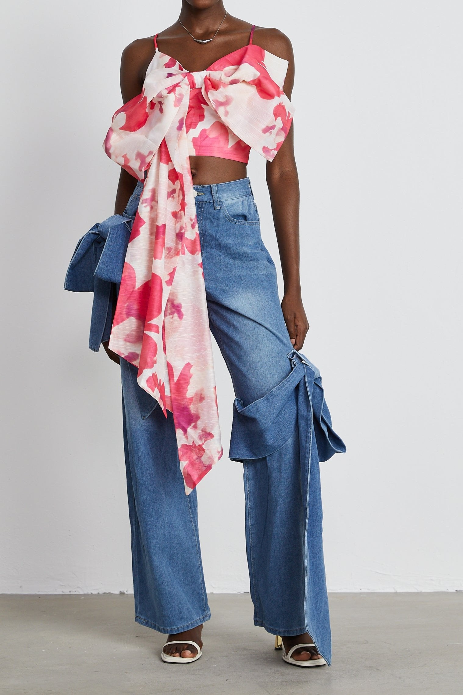 STÉPHANIE BOWKNOT CROPPED TOP - BLACK WEDDING GUEST