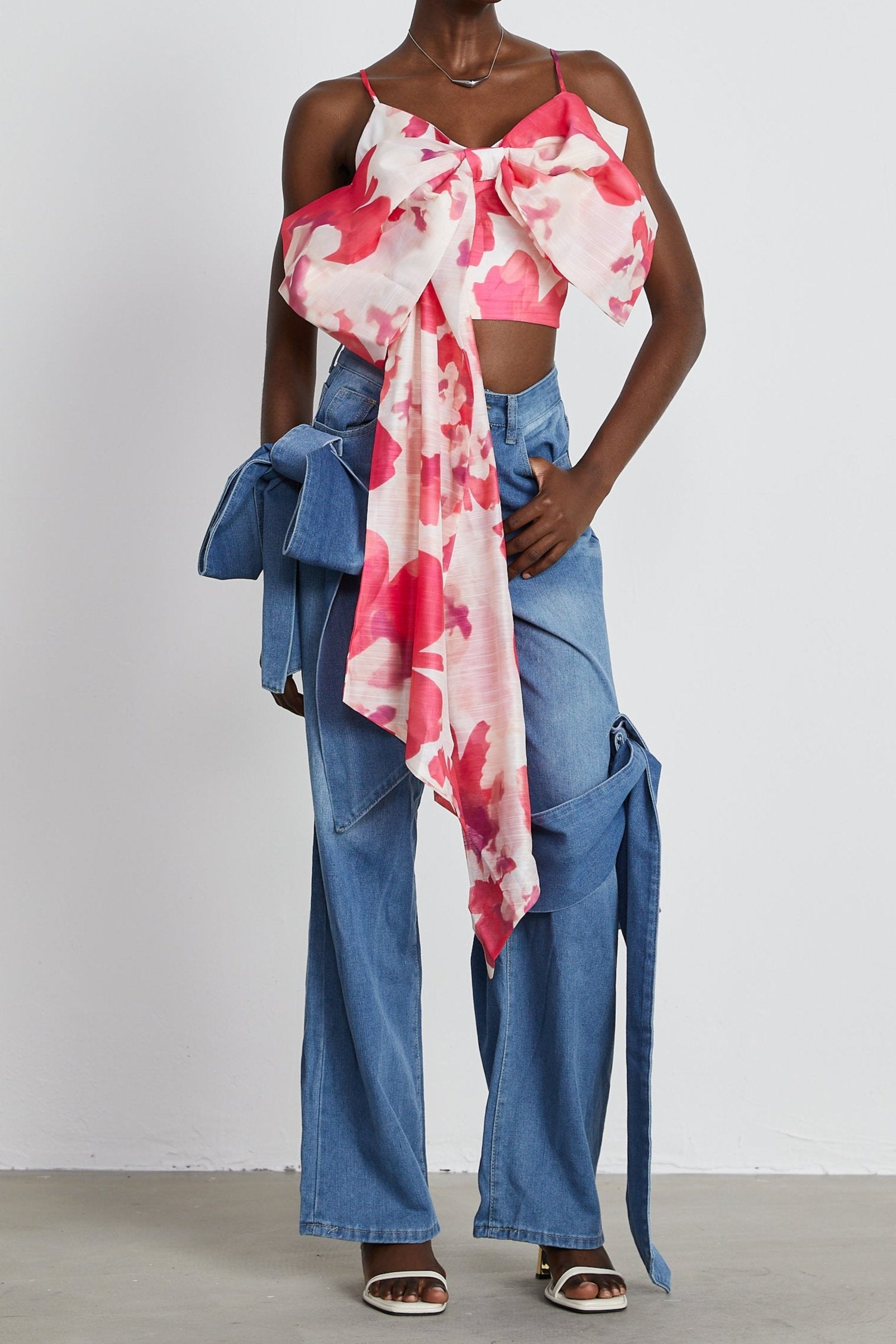 STÉPHANIE BOWKNOT CROPPED TOP - BLACK WEDDING GUEST
