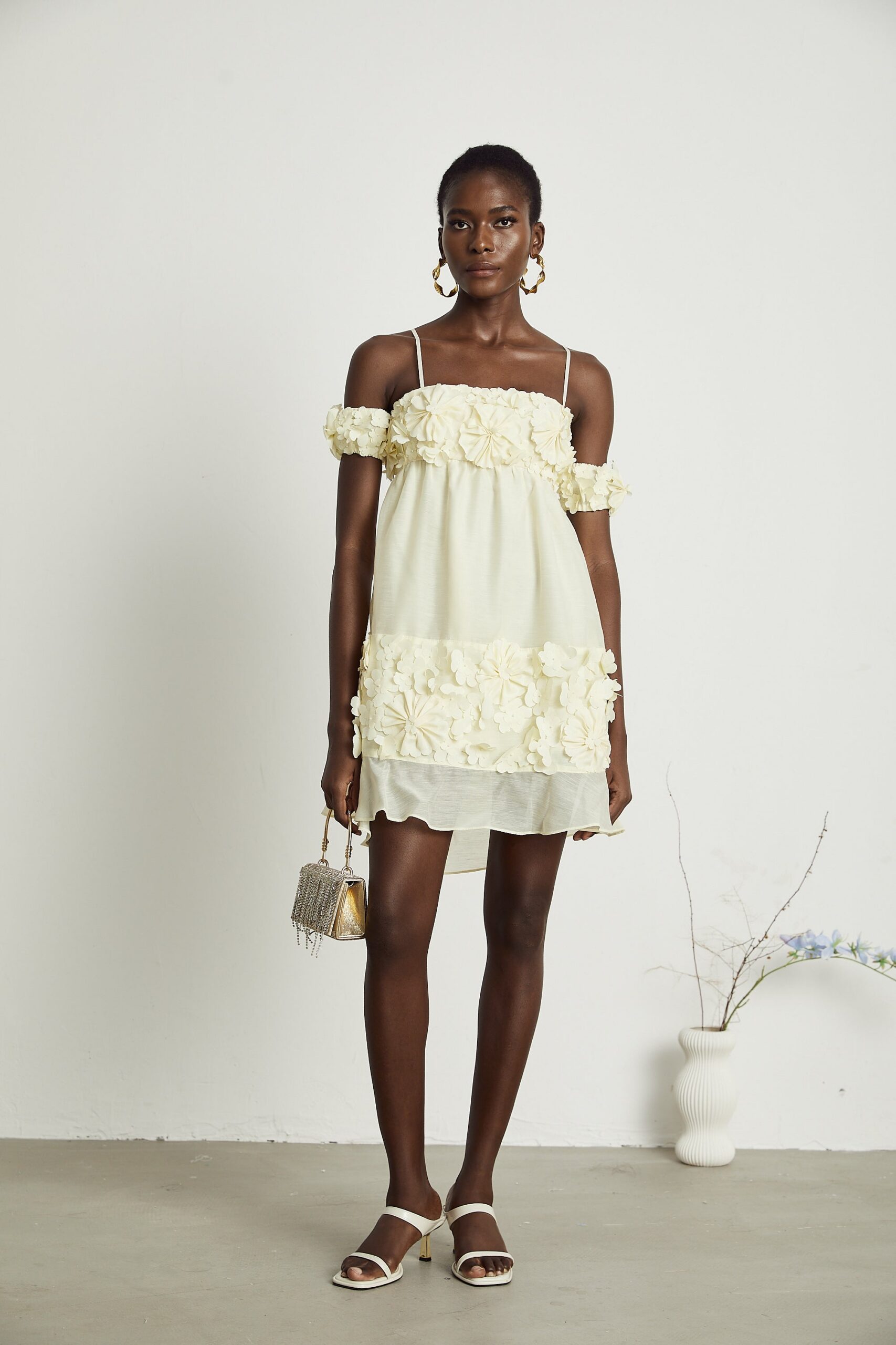 VIVIEN FLORAL APPLIQUÉ OFF-SHOULDER MINI DRESS FOR PARTIES