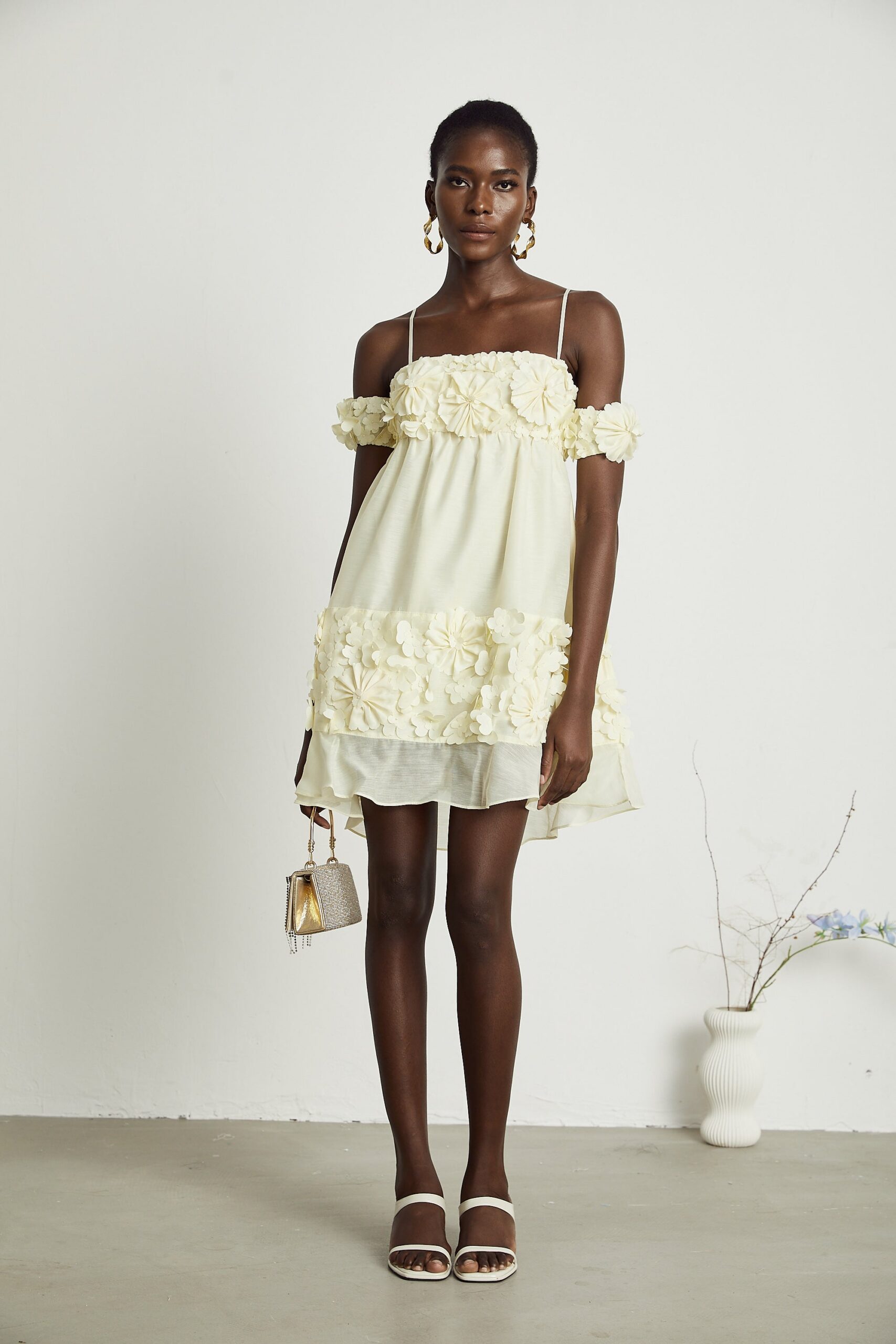 VIVIEN FLORAL APPLIQUÉ OFF-SHOULDER MINI DRESS FOR PARTIES