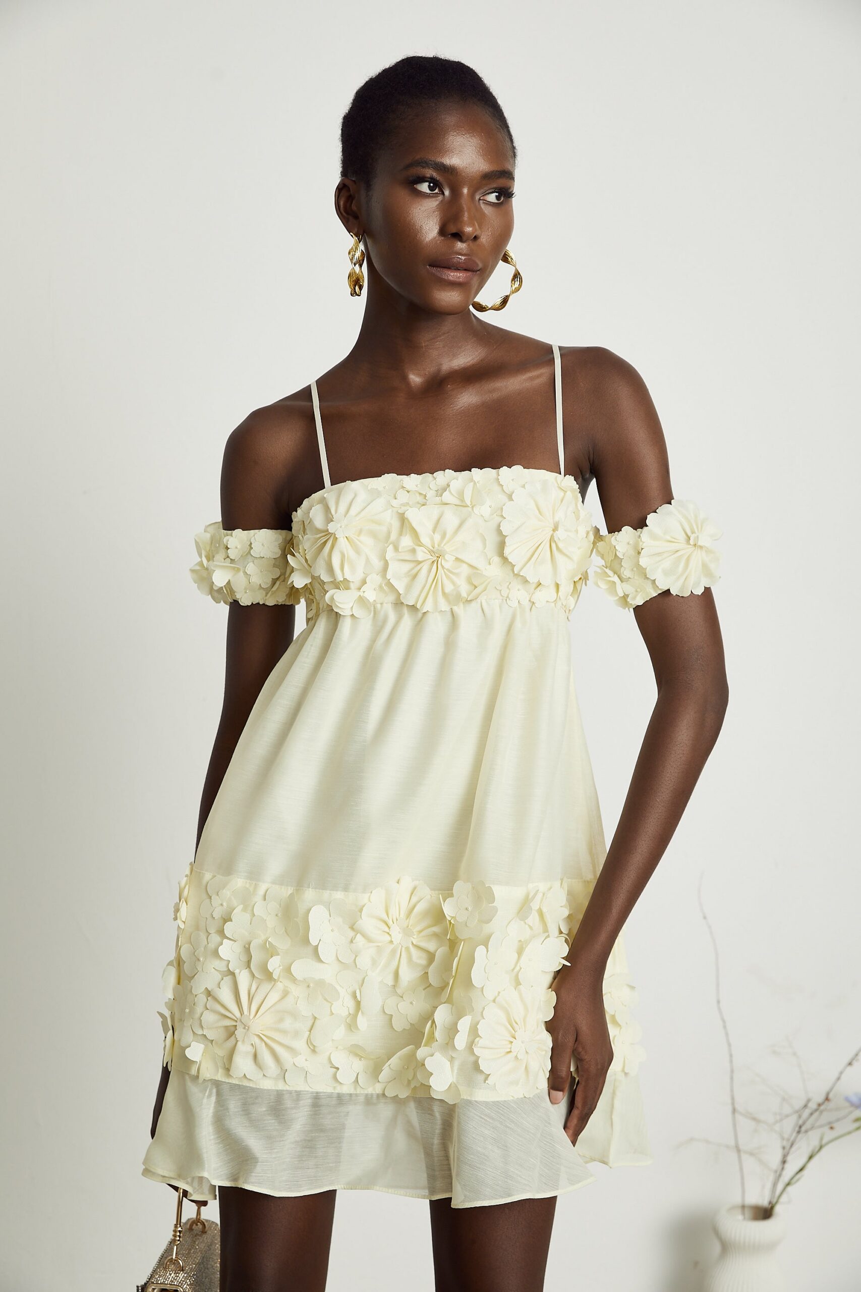 VIVIEN FLORAL APPLIQUÉ OFF-SHOULDER MINI DRESS FOR PARTIES