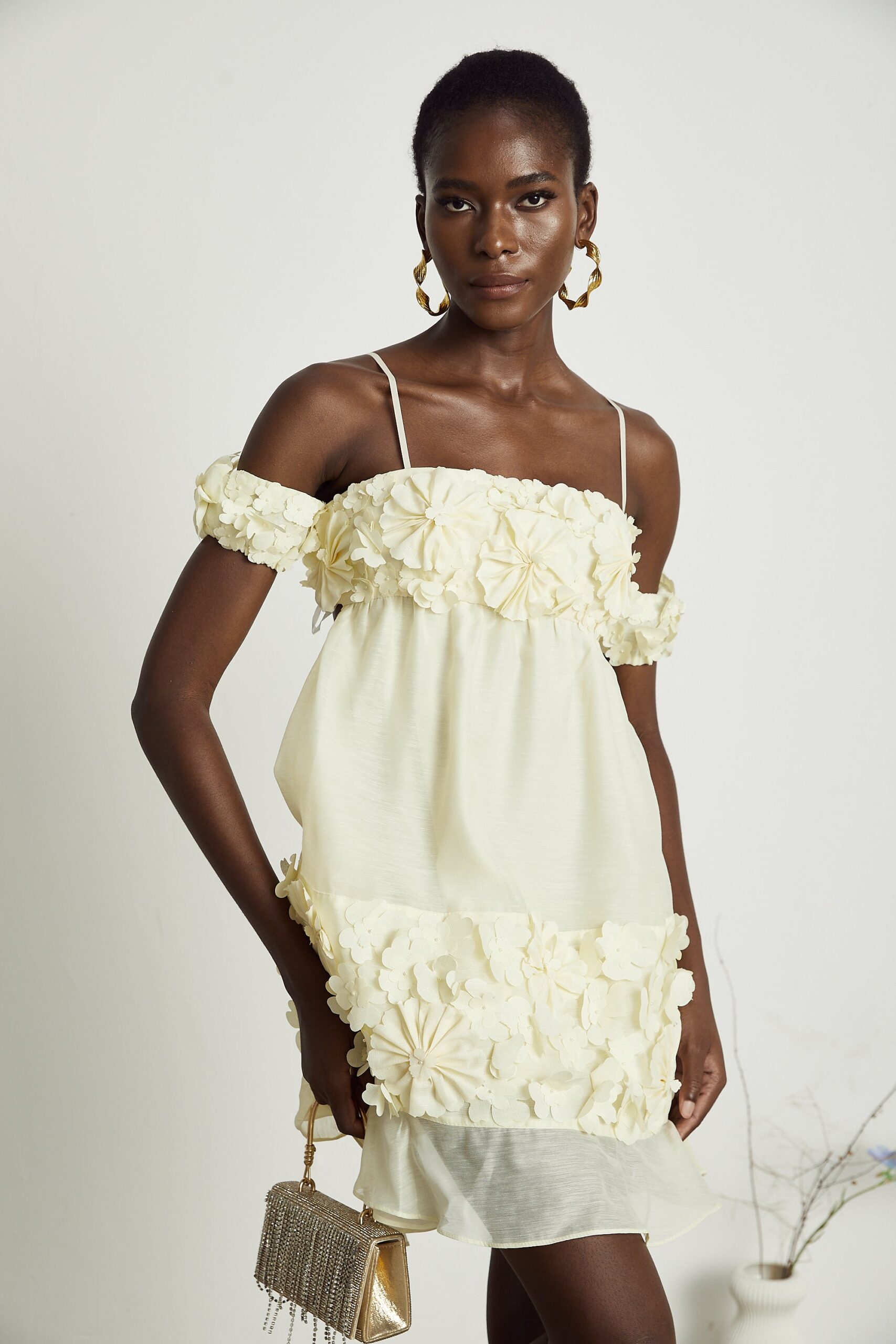 VIVIEN FLORAL APPLIQUÉ OFF-SHOULDER MINI DRESS FOR PARTIES