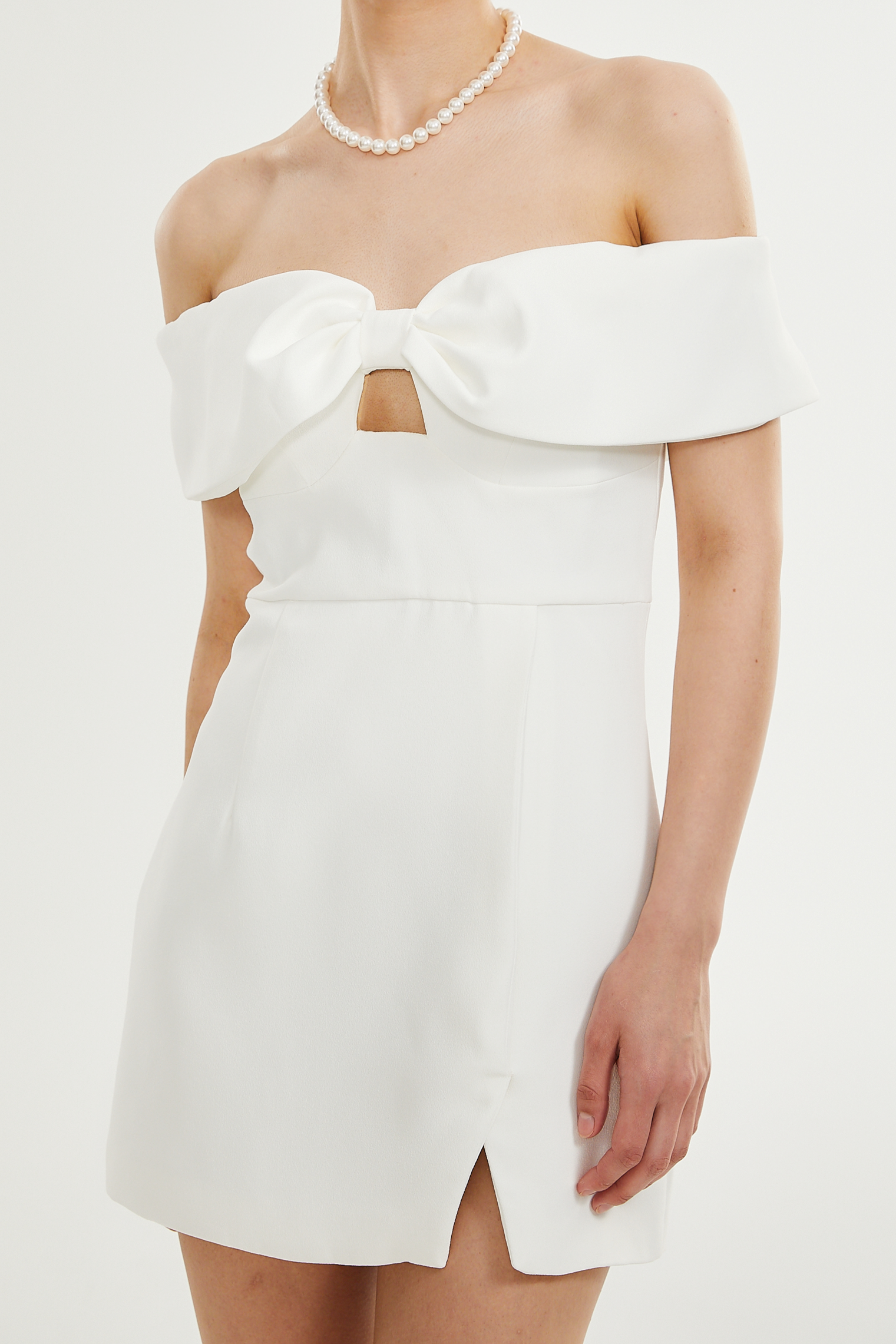 VICTORE BOW OFF-SHOULDER DRESS FOR WEDDING