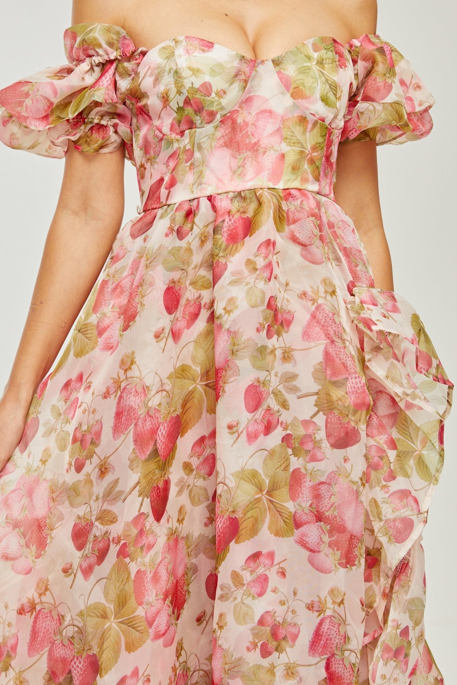 GENEVIÈVE RUFFLED FRUIT PRINT MAXI DRESS