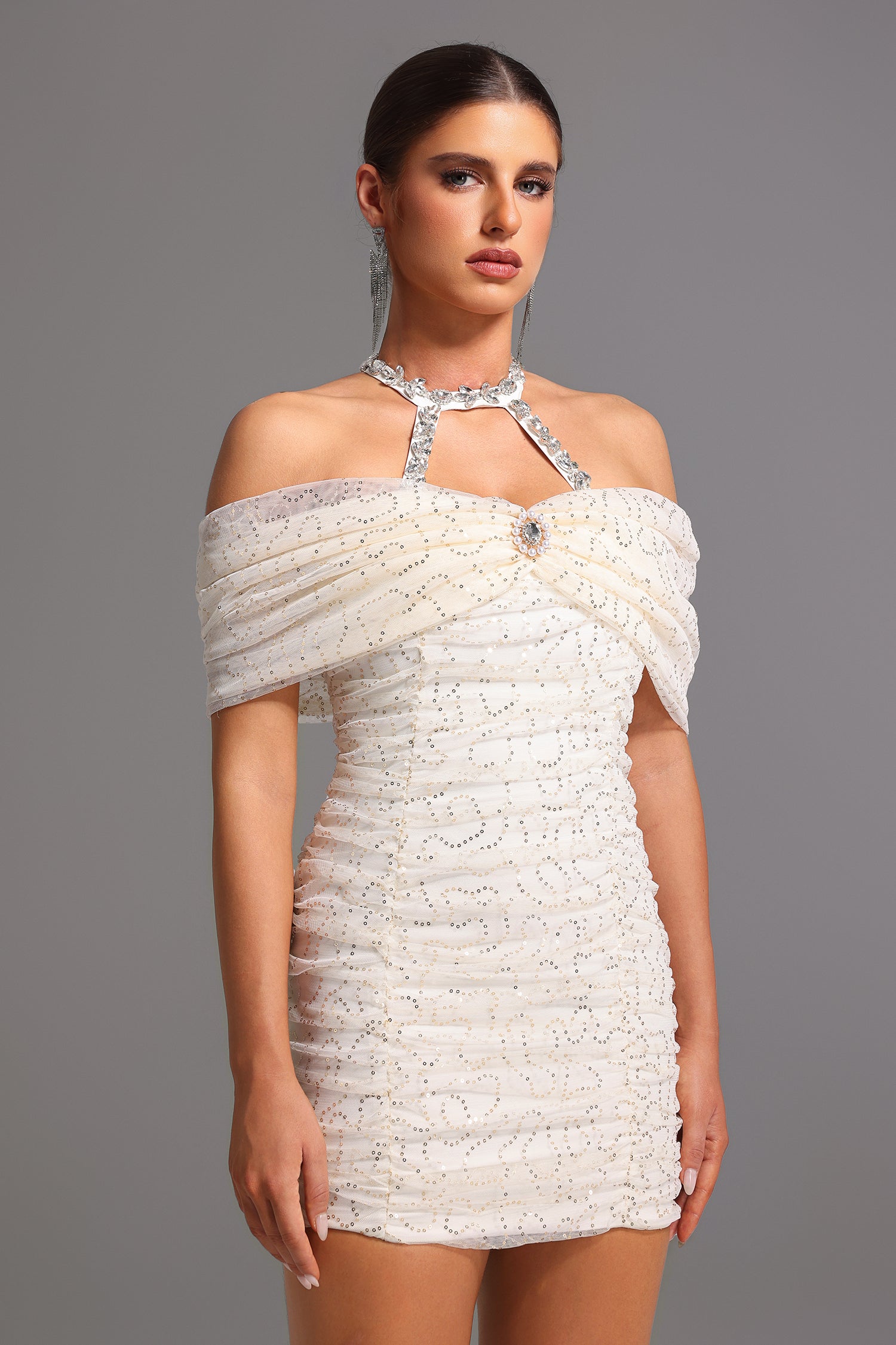 JOA HALTER OFF-SHOULDER BOW MINI DRESS APRICOT