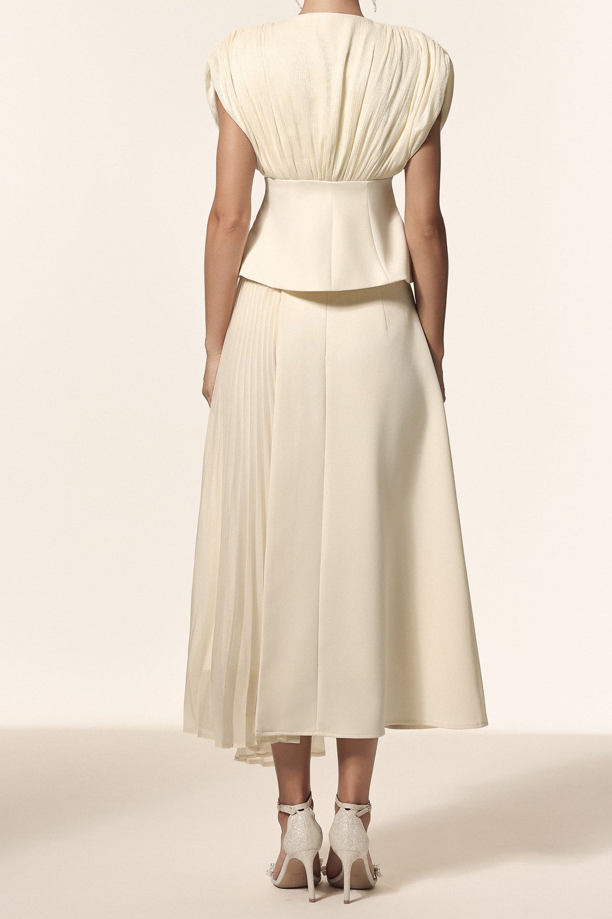 HARLI V-NECK SLEEVELESS FOLDS TWO-PIECE SET