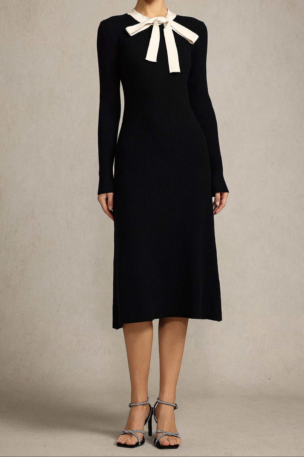 2025-09-19-gabi134901 JANICE BOWKNOT STREAMER MAXI DRESS - BLACK