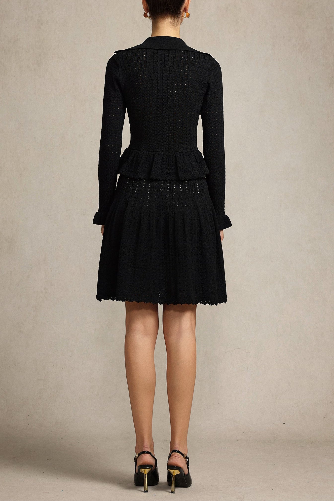 LEAF-EDGE V-NECK KNIT MINI DRESS, BLACK