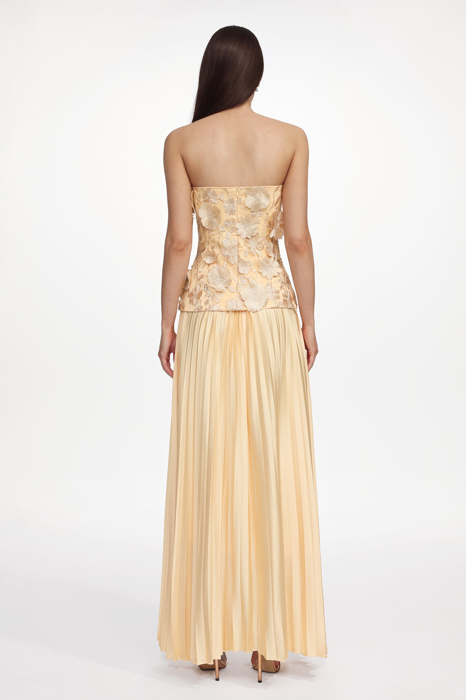 SHARDAE STRAPLESS PLEATED FLORAL MAXI DRESS