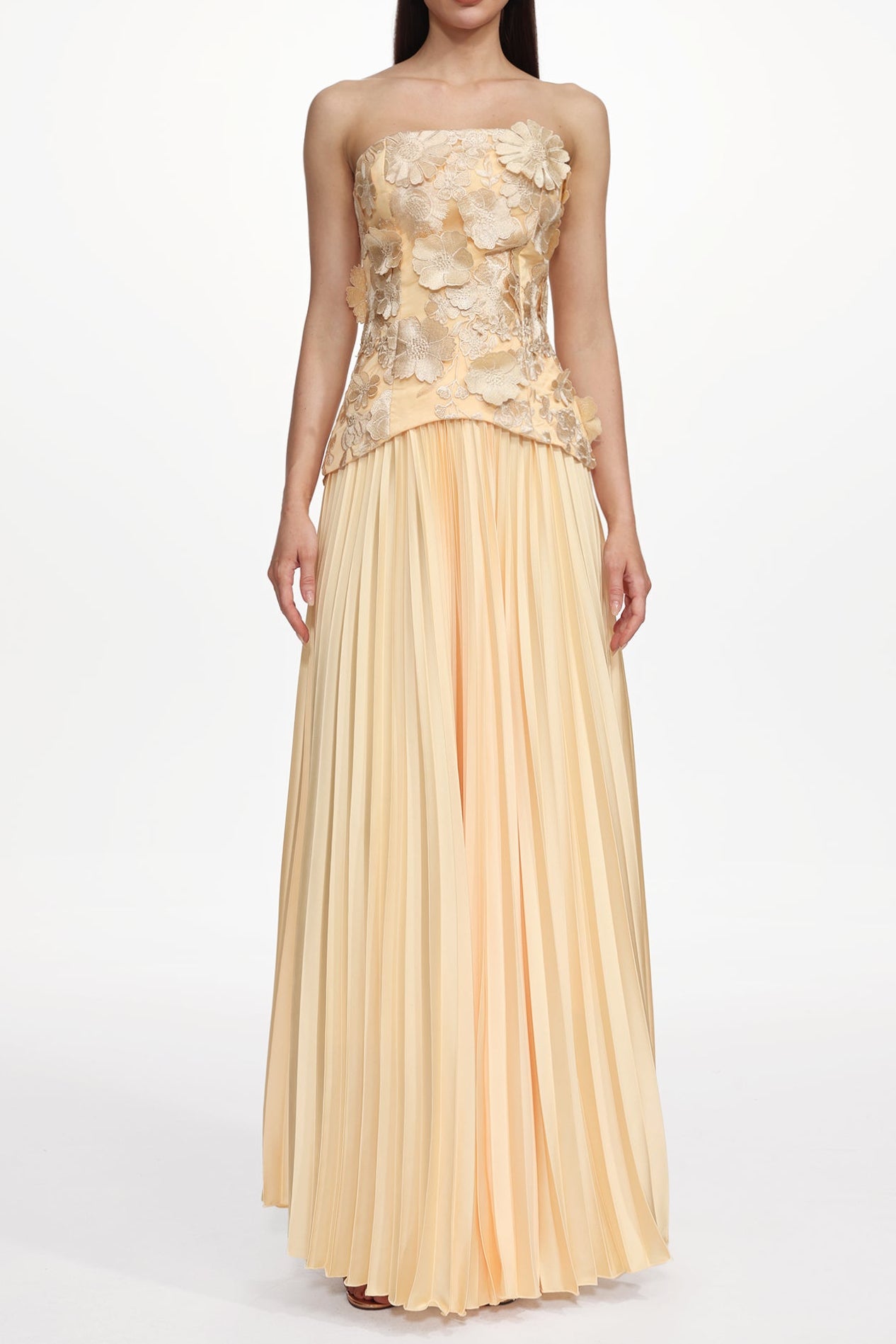 SHARDAE STRAPLESS PLEATED FLORAL MAXI DRESS
