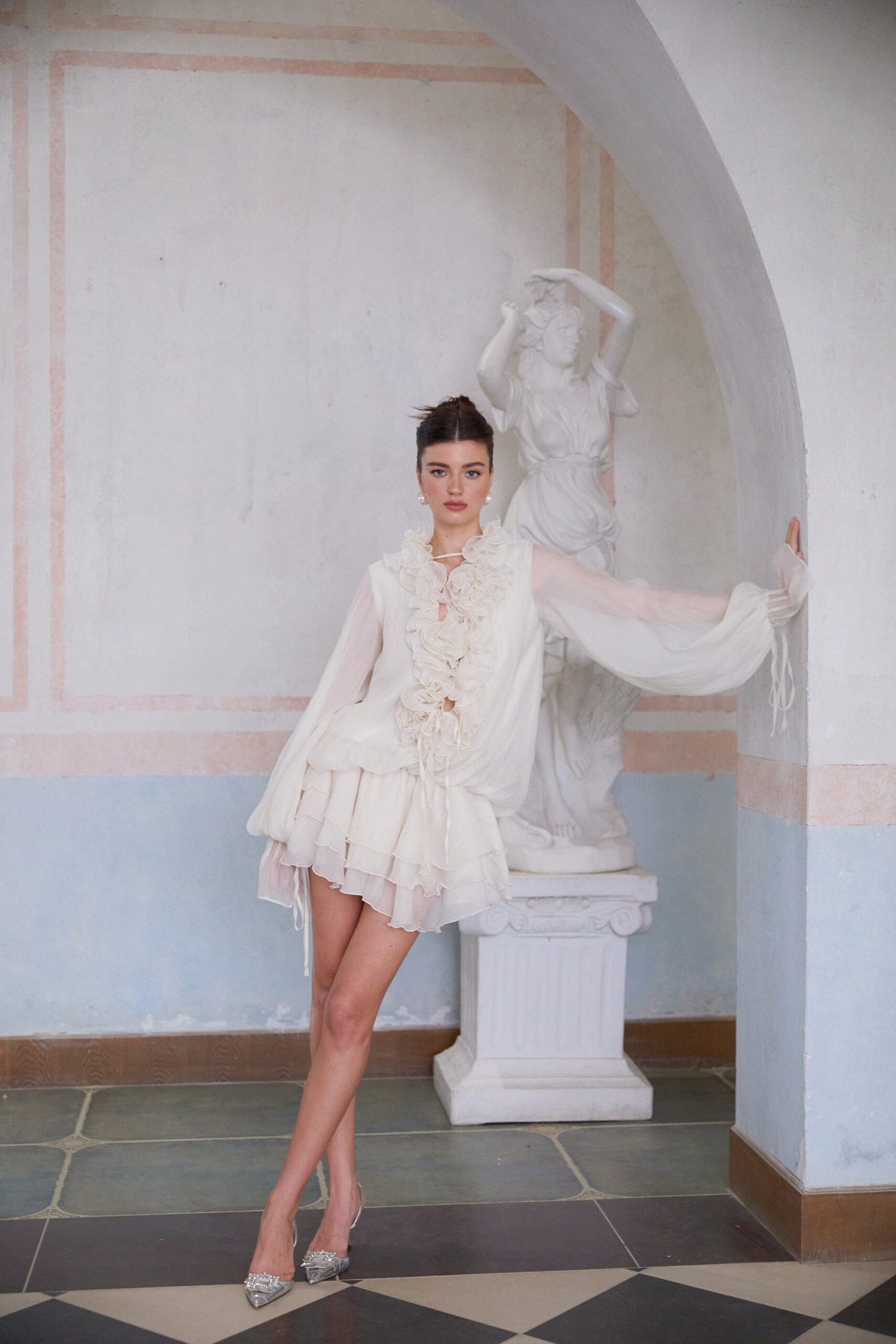 ZÉPHYRINE FLORAL APPLIQUÉ TIERED MINI DRESS NEUTRAL PARTY