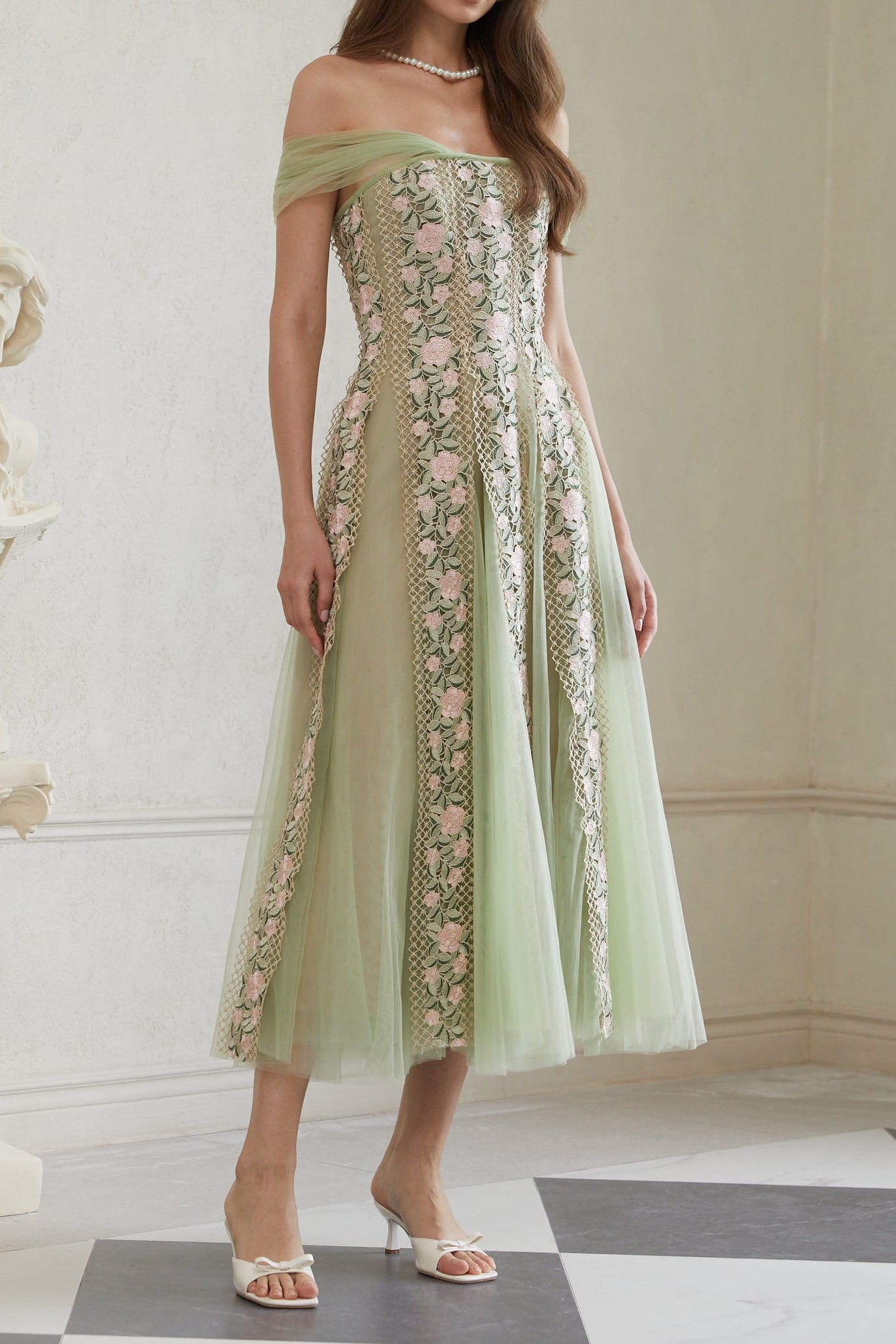 2025-7-22_69285_f3889006-0208-47c8-8f27-8dabcea86233 OCTAVIA FLORAL TULLE MIDI DRESS, GREEN