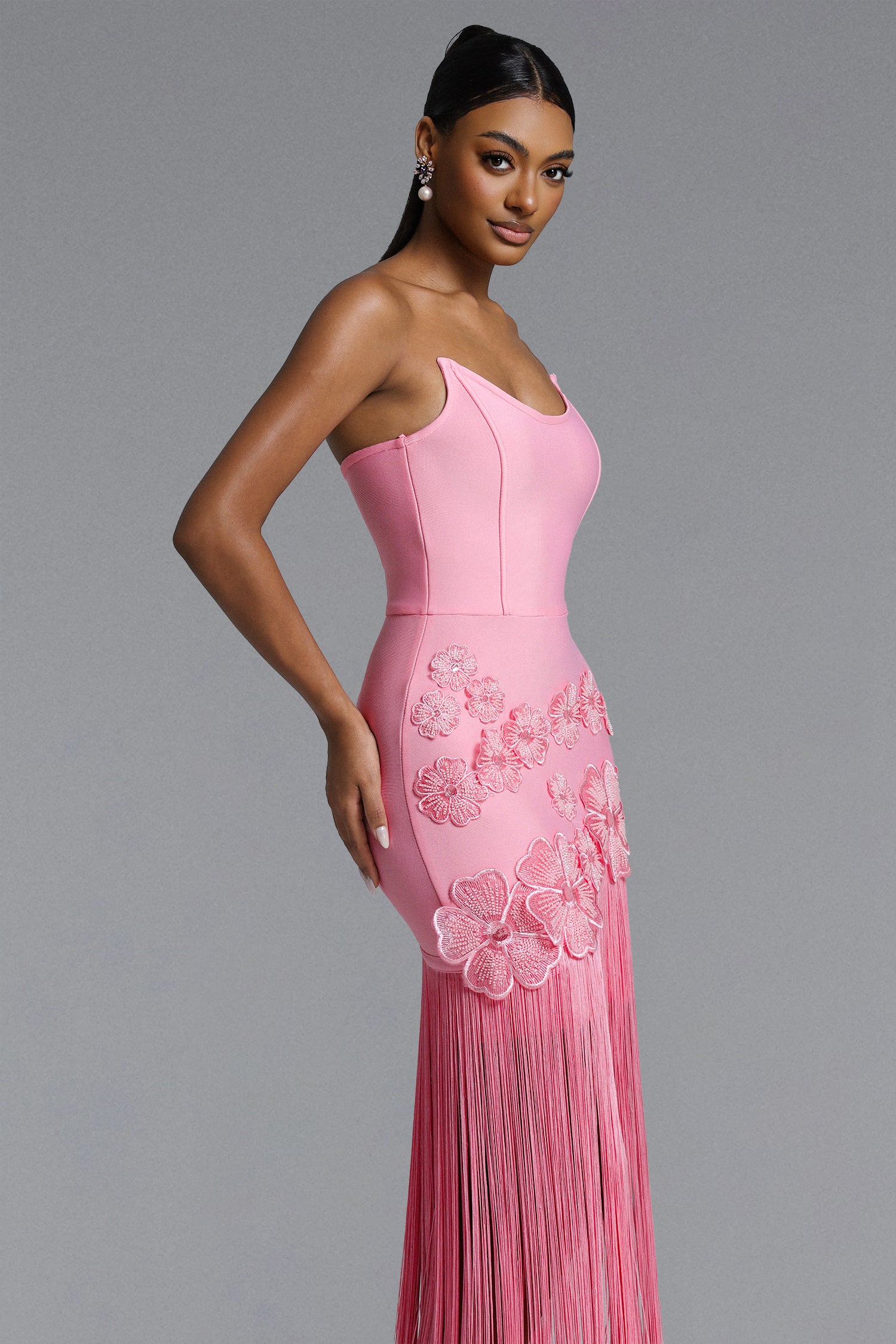 EZGI CHIC CONTOUR STRAPLESS FLORAL FRINGE BANDAGE MAXI DRESS
