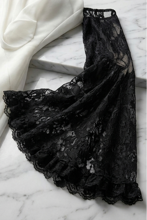 STRAPLESS ORGANZA MIDI DRESS WITH BLACK SLEEVES