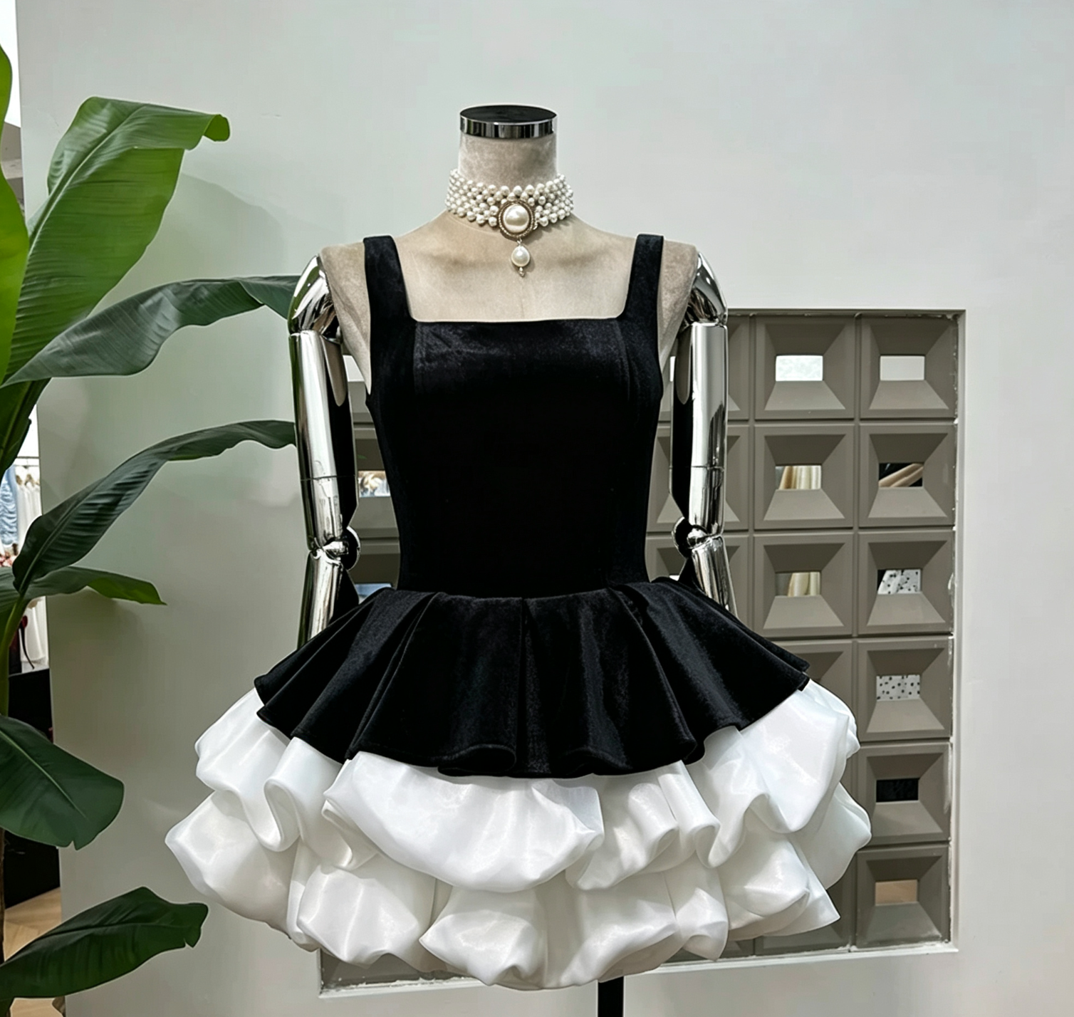 ALEXANDRA WAVY TRIM MINI DRESS - BLACK WHITE