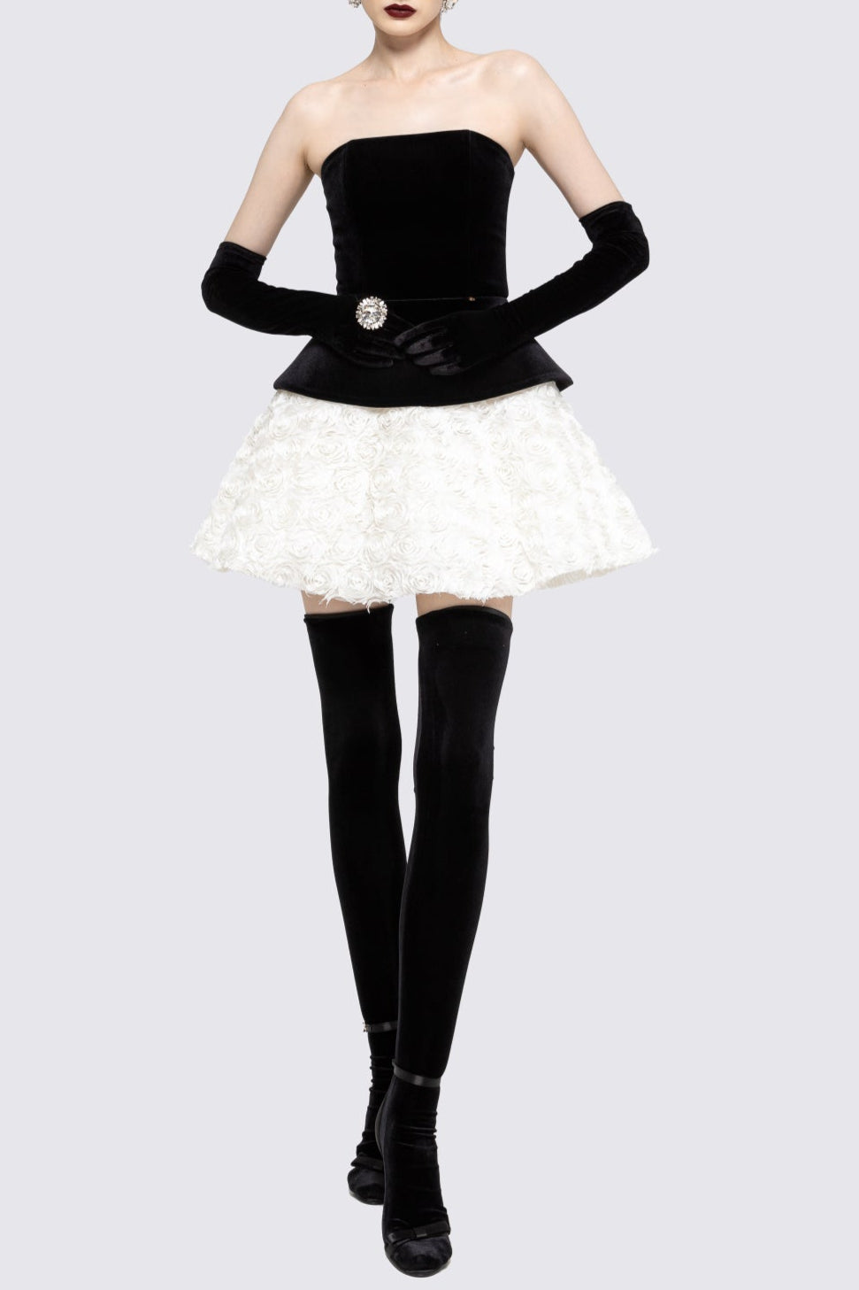 PETAL VELVET TOP & MINI SKIRT SUIT - BLACK/WHITE