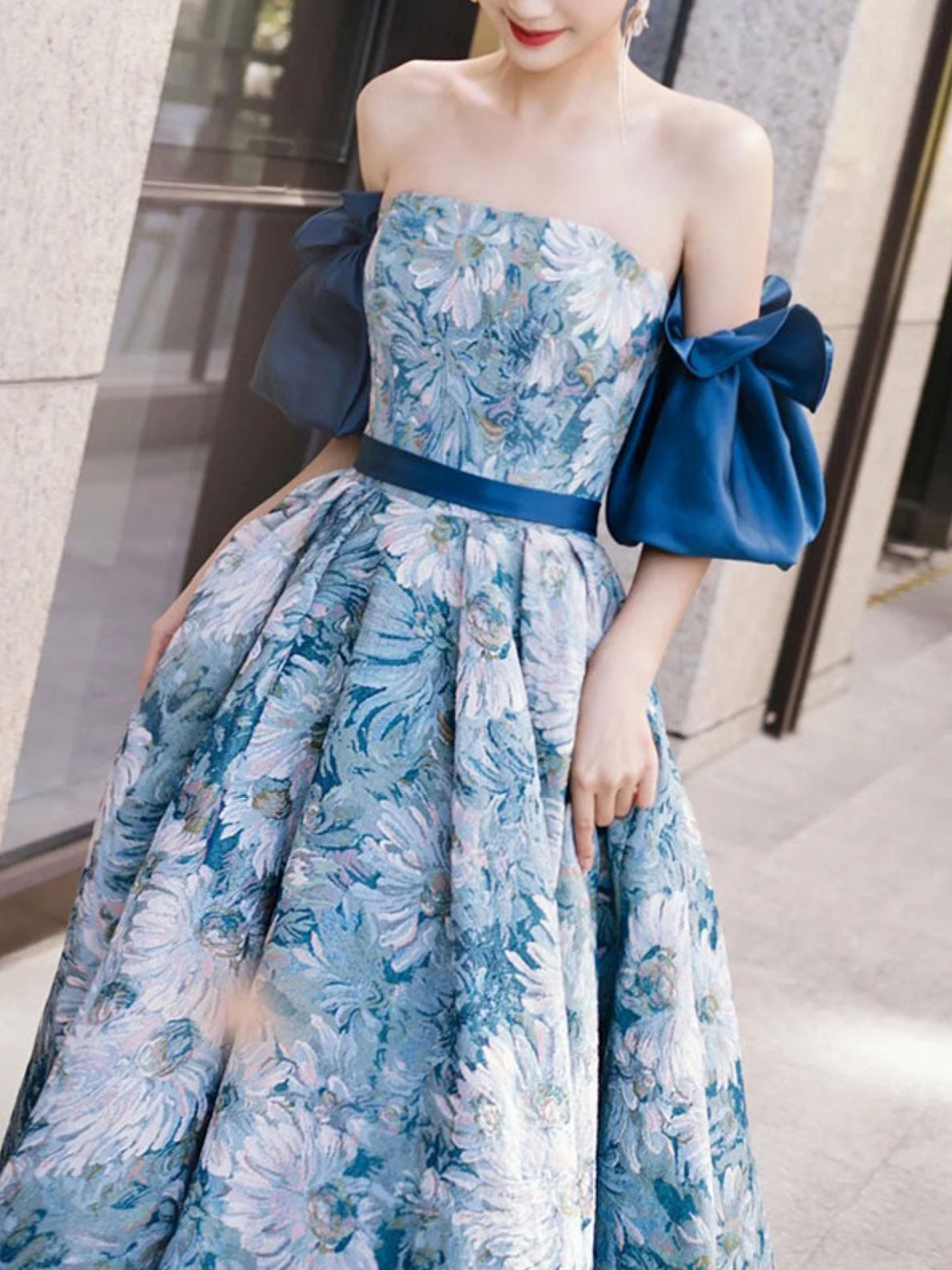 BEAUTIFUL A-LINE SATIN PROM GOWN