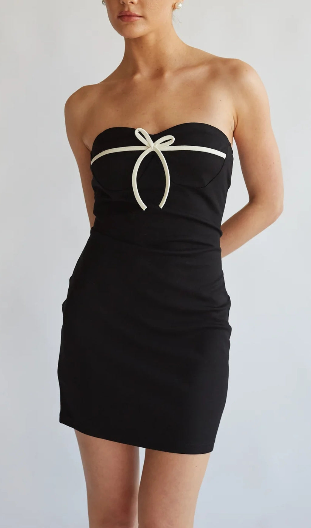 STRAPLESS BOW BODYCON MINI DRESS FOR PARTY