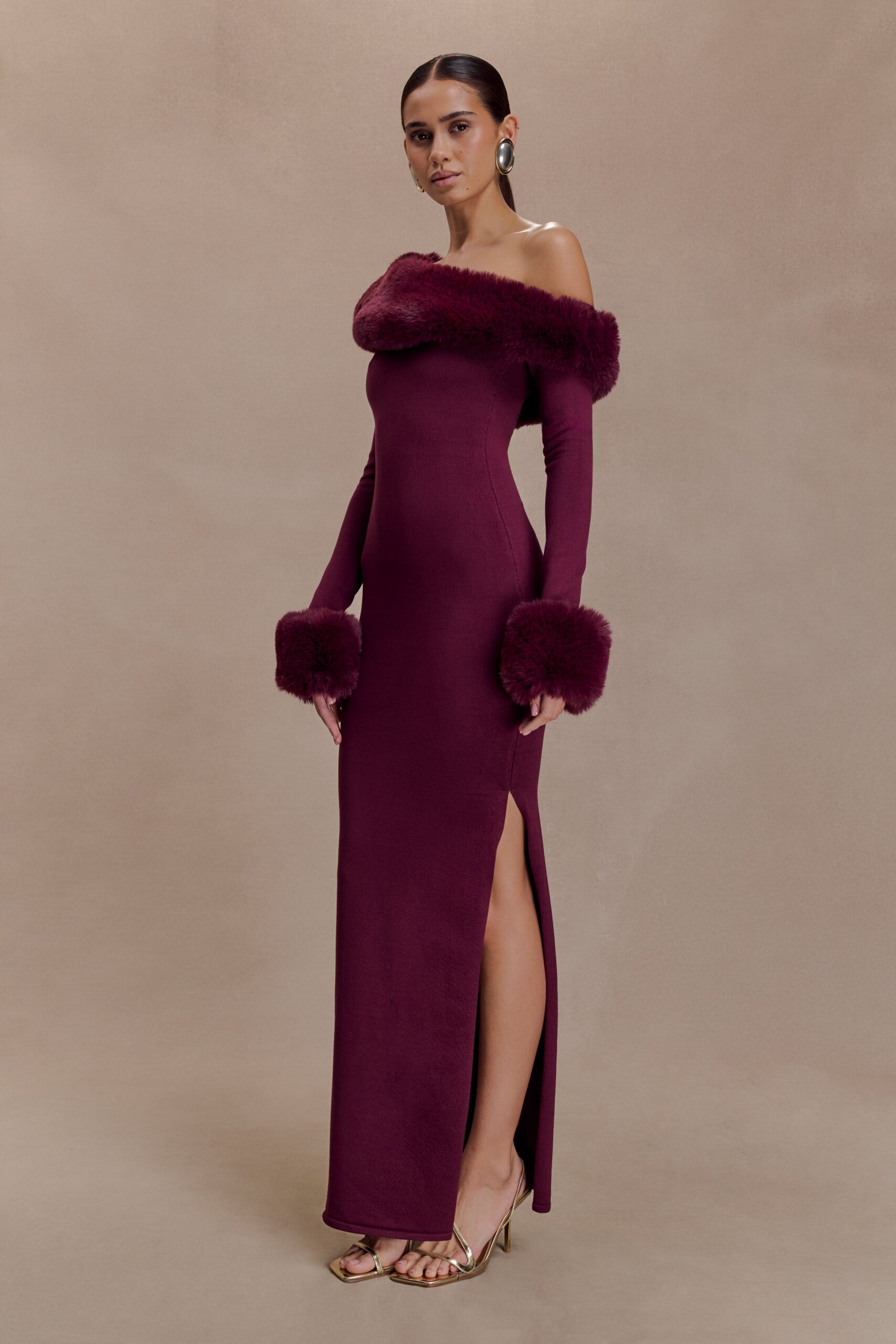 FAUX FUR KNIT MAXI DRESS IN PLUM