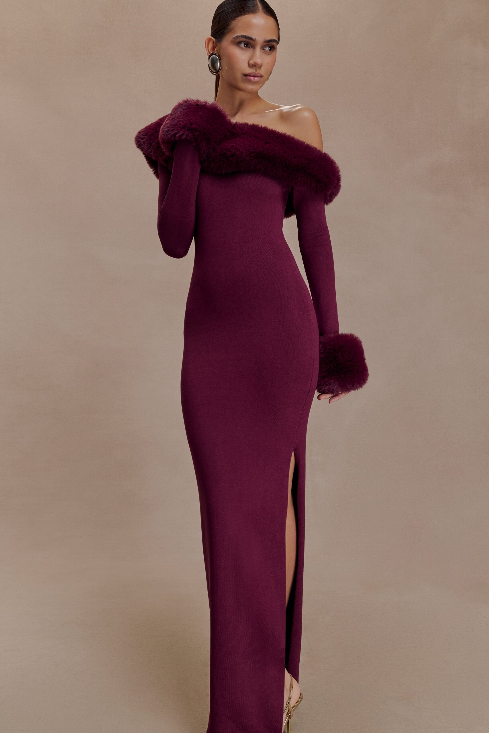 FAUX FUR KNIT MAXI DRESS IN PLUM