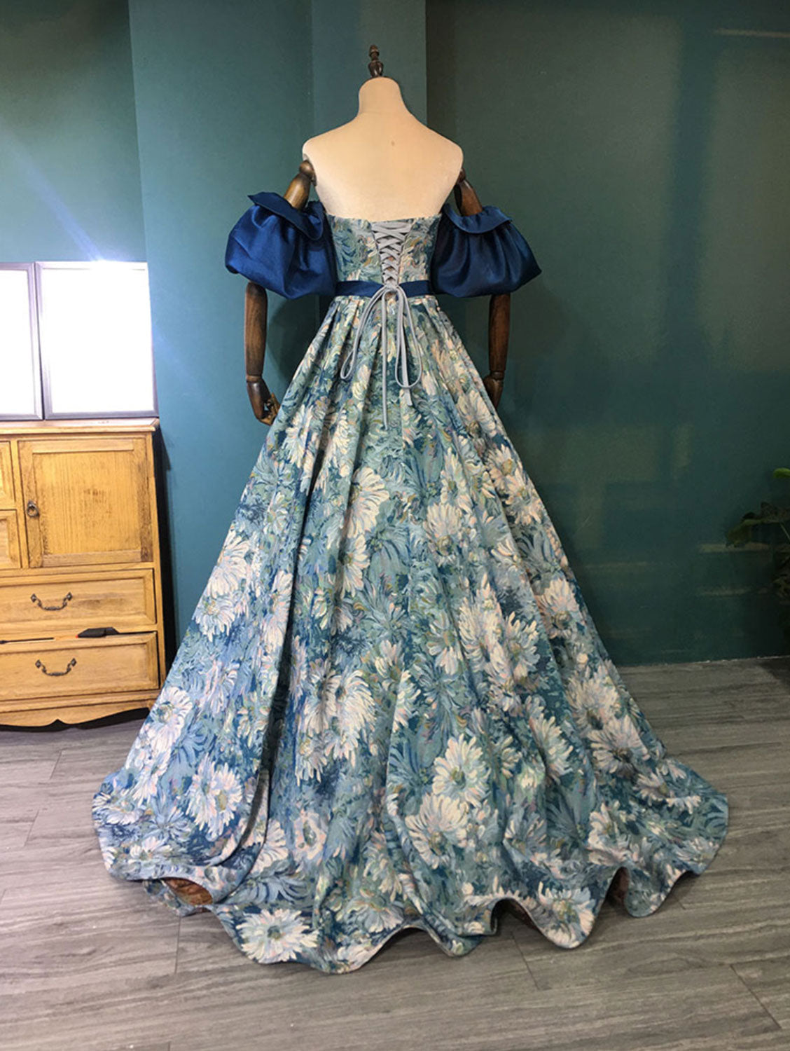 BEAUTIFUL A-LINE SATIN PROM GOWN