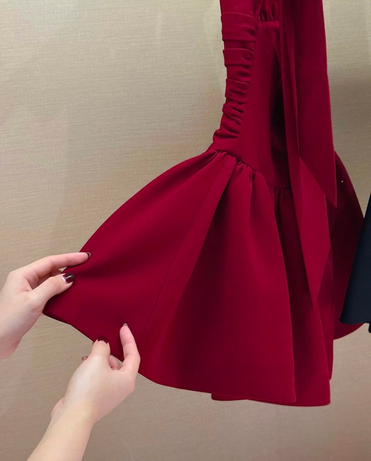 RIZZA HALTER MINI DRESS, SLEEK COCKTAIL PARTY LOOK